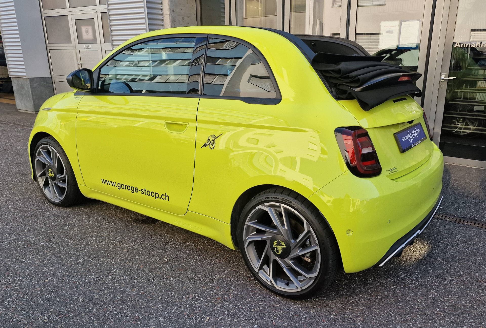 FIAT 500 Cabrio Abarth Scorpionissima - Bild 6