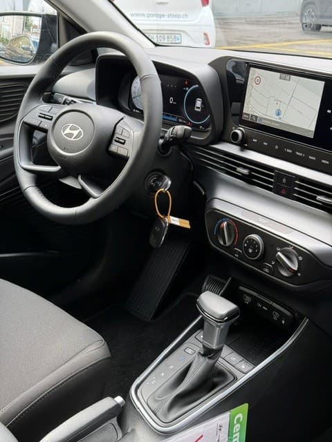 HYUNDAI i20 1.0 T-GDi Amplia - Bild 13