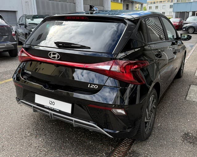 HYUNDAI i20 1.0 T-GDi Amplia - Bild 5