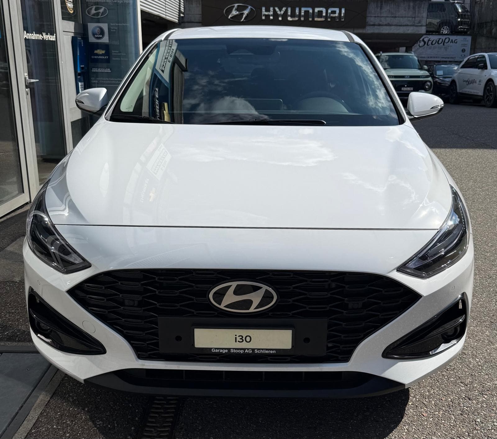 HYUNDAI i30 1.6 T-GDi Amplia - Bild 6