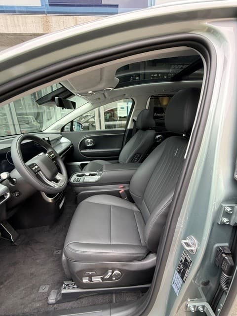 HYUNDAI Ioniq 9 Calligraphy 4WD - Bild 9
