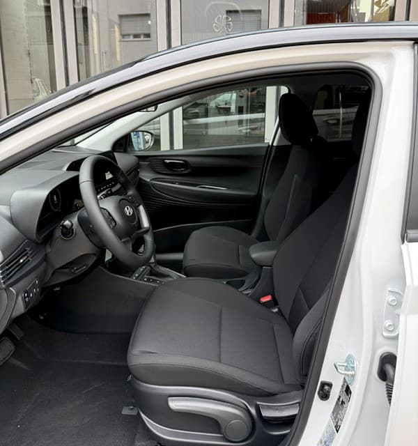 HYUNDAI i20 1.0 T-GDi Amplia Go - Bild 9