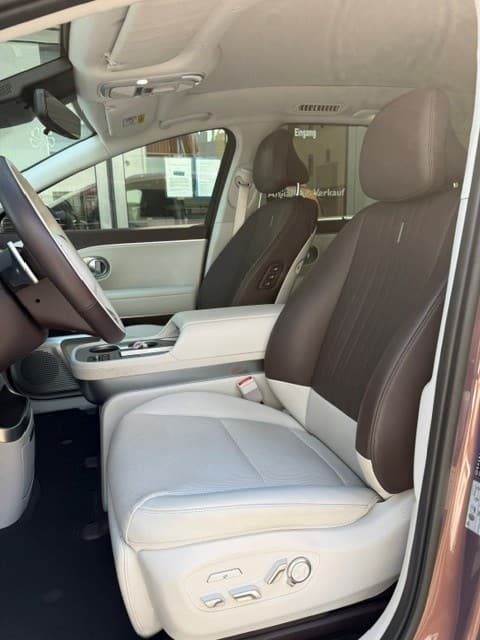 HYUNDAI Ioniq 9 Calligraphy 4WD - Bild 8