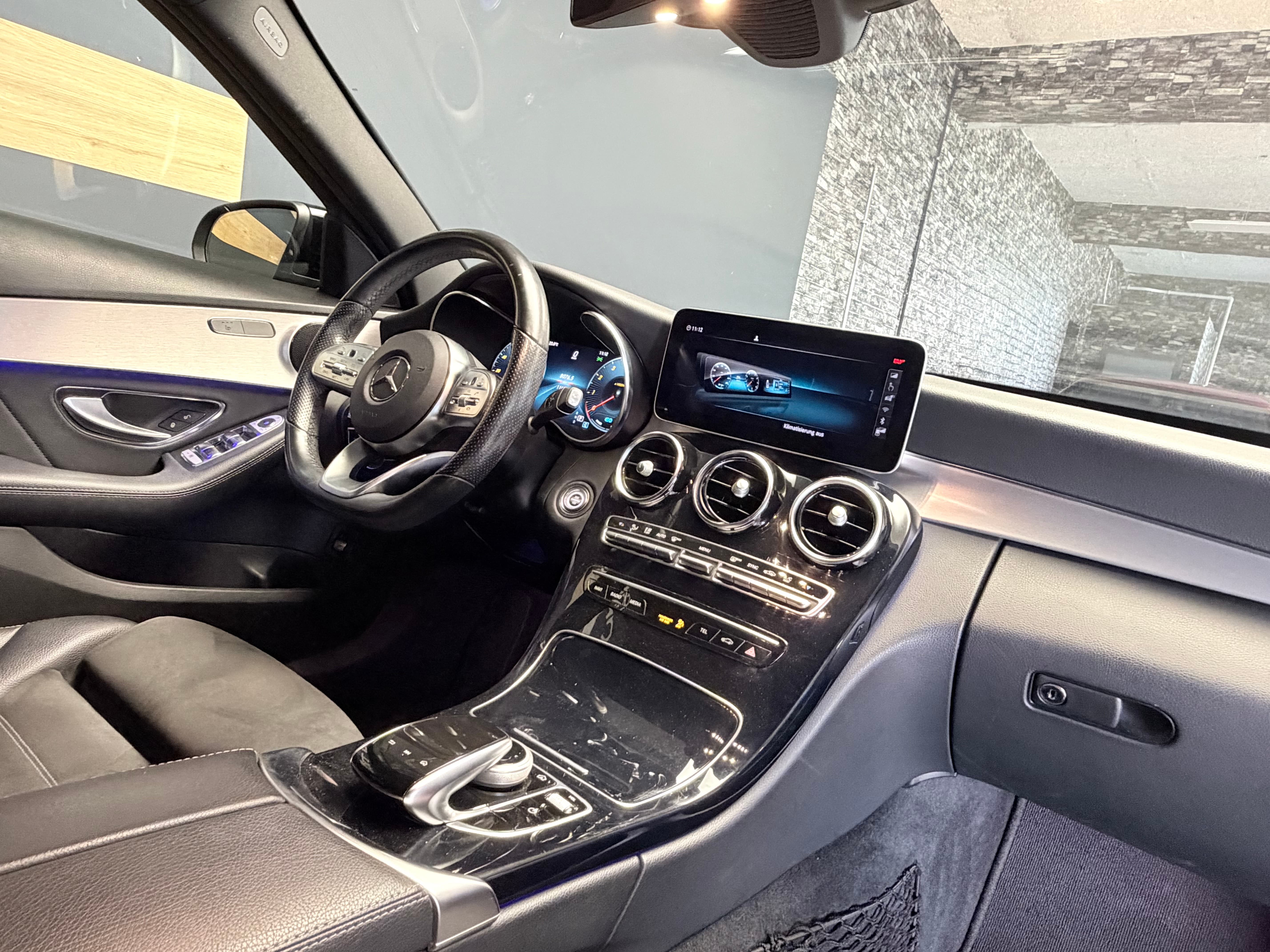 MERCEDES-BENZ C 200 Swiss Star AMG Line 4M 9G-Tronic - Bild 9