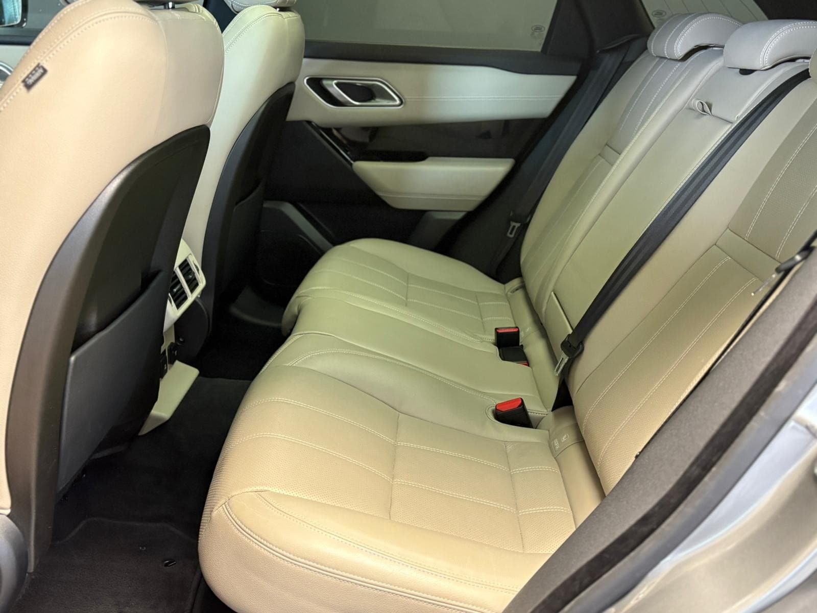 LAND ROVER Range Rover Velar R-Dynamic P 250 HSE Automatic - Bild 6