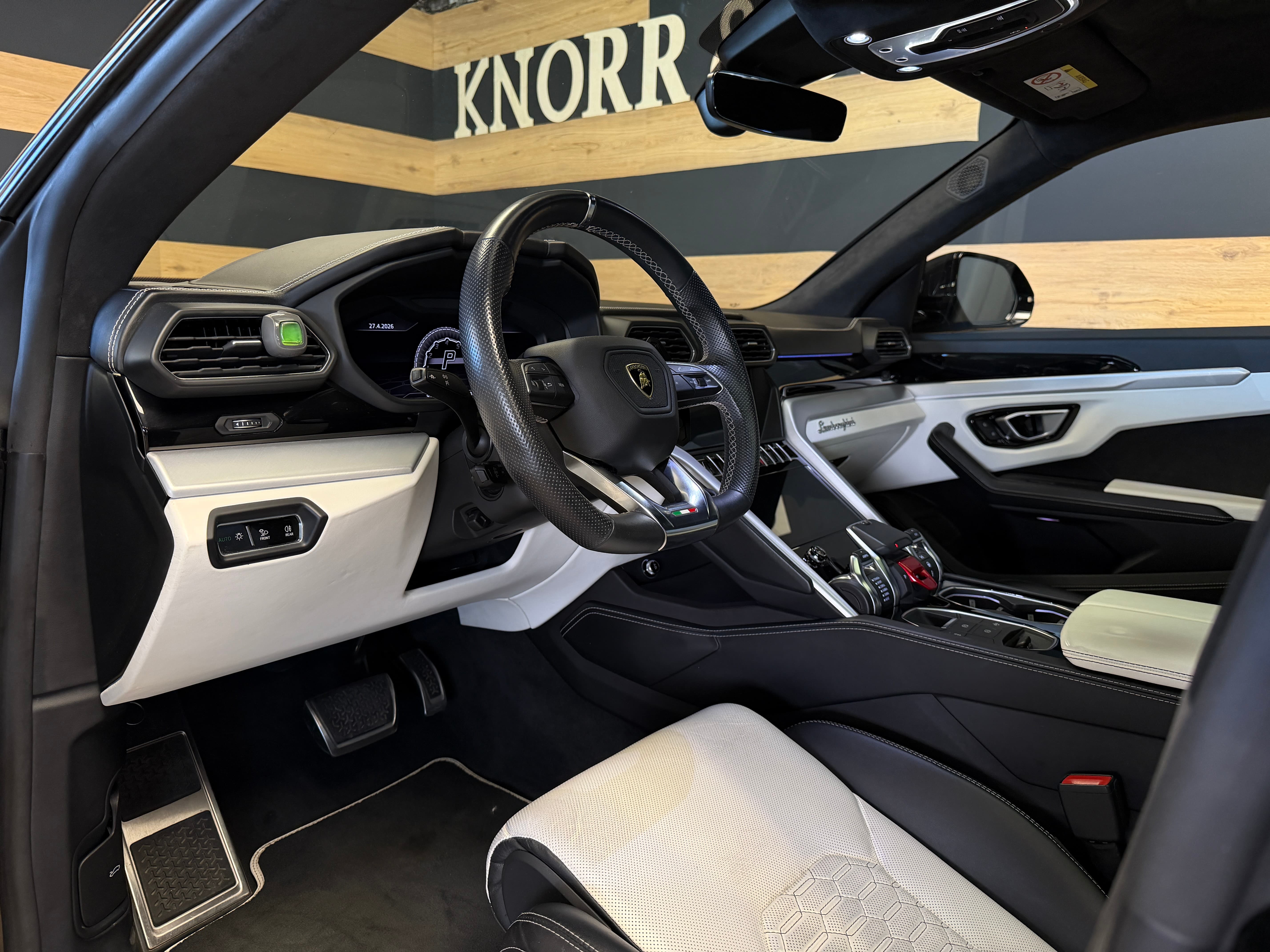 LAMBORGHINI Urus E-Gear - Bild 12