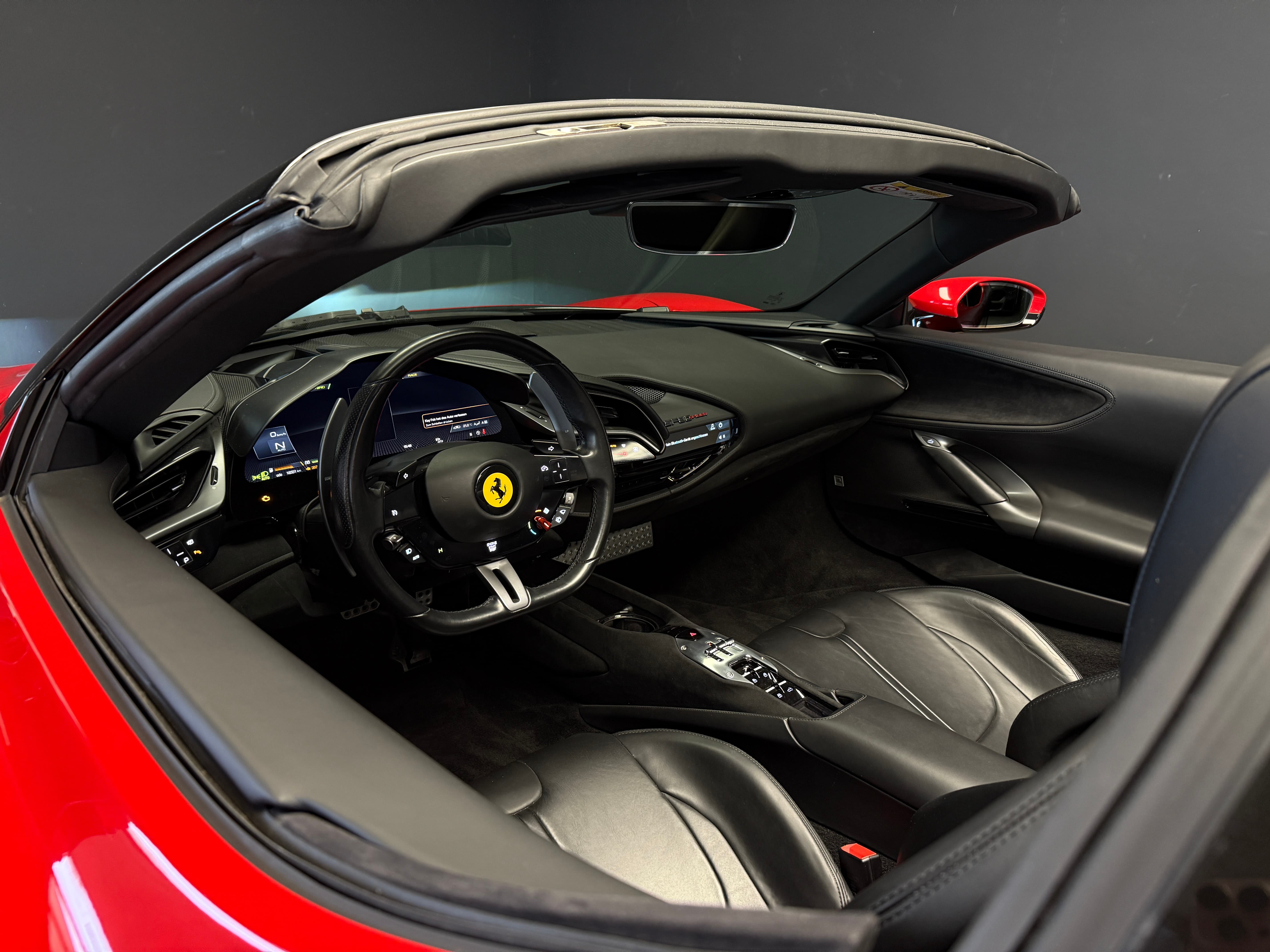 FERRARI SF90 Spider - Bild 6