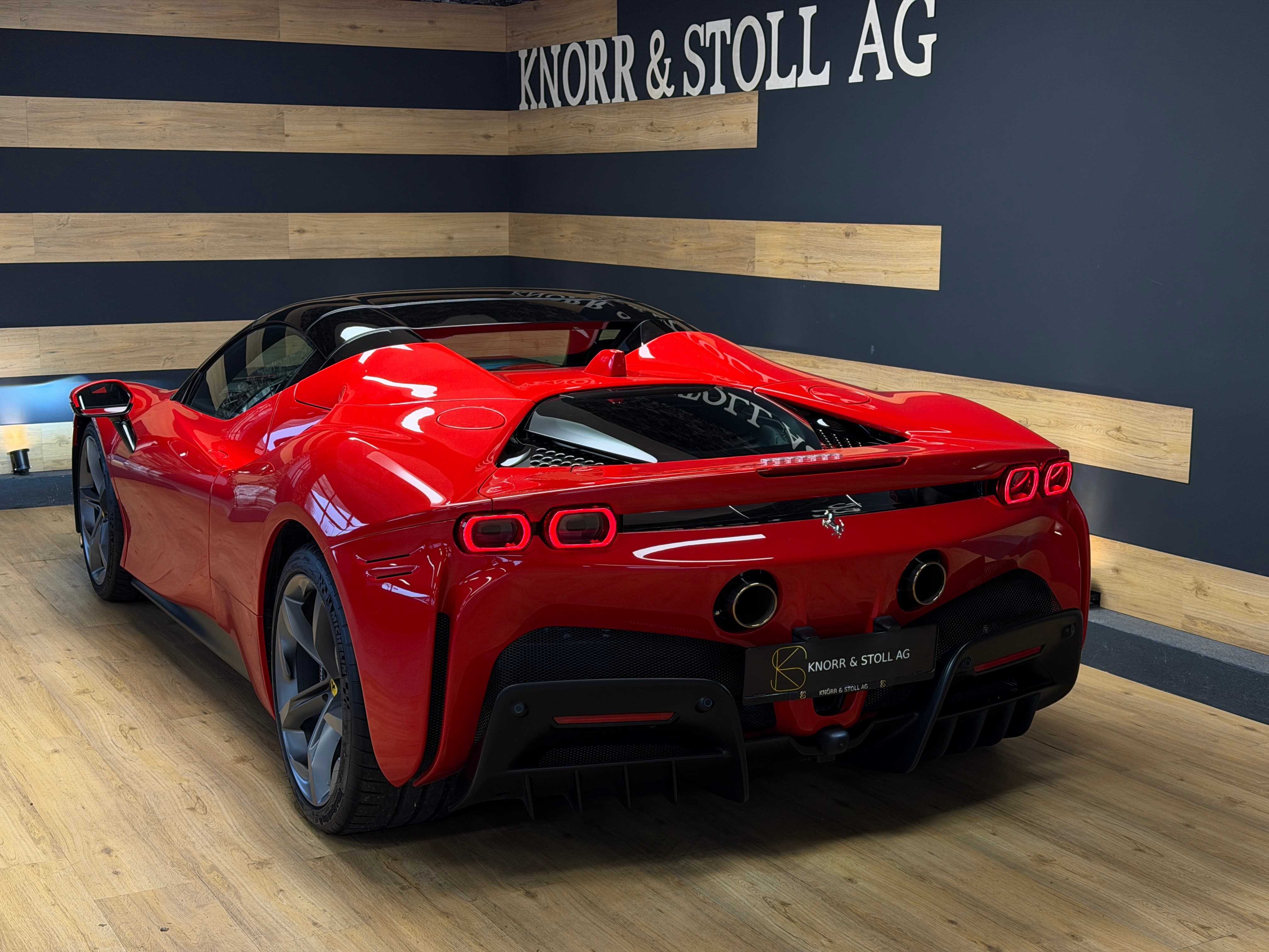 FERRARI SF90 Spider - Bild 13