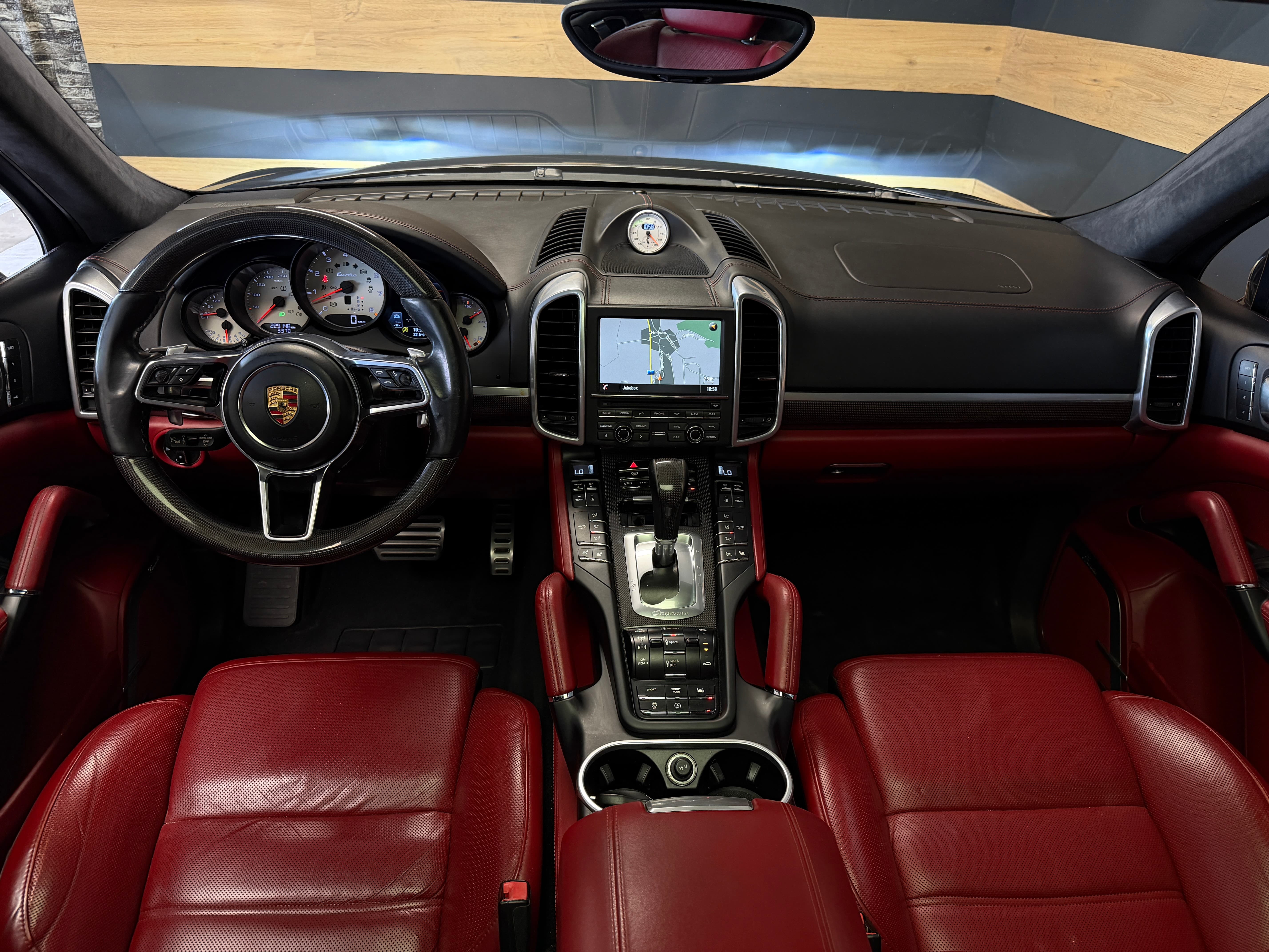 PORSCHE Cayenne Turbo - Bild 11