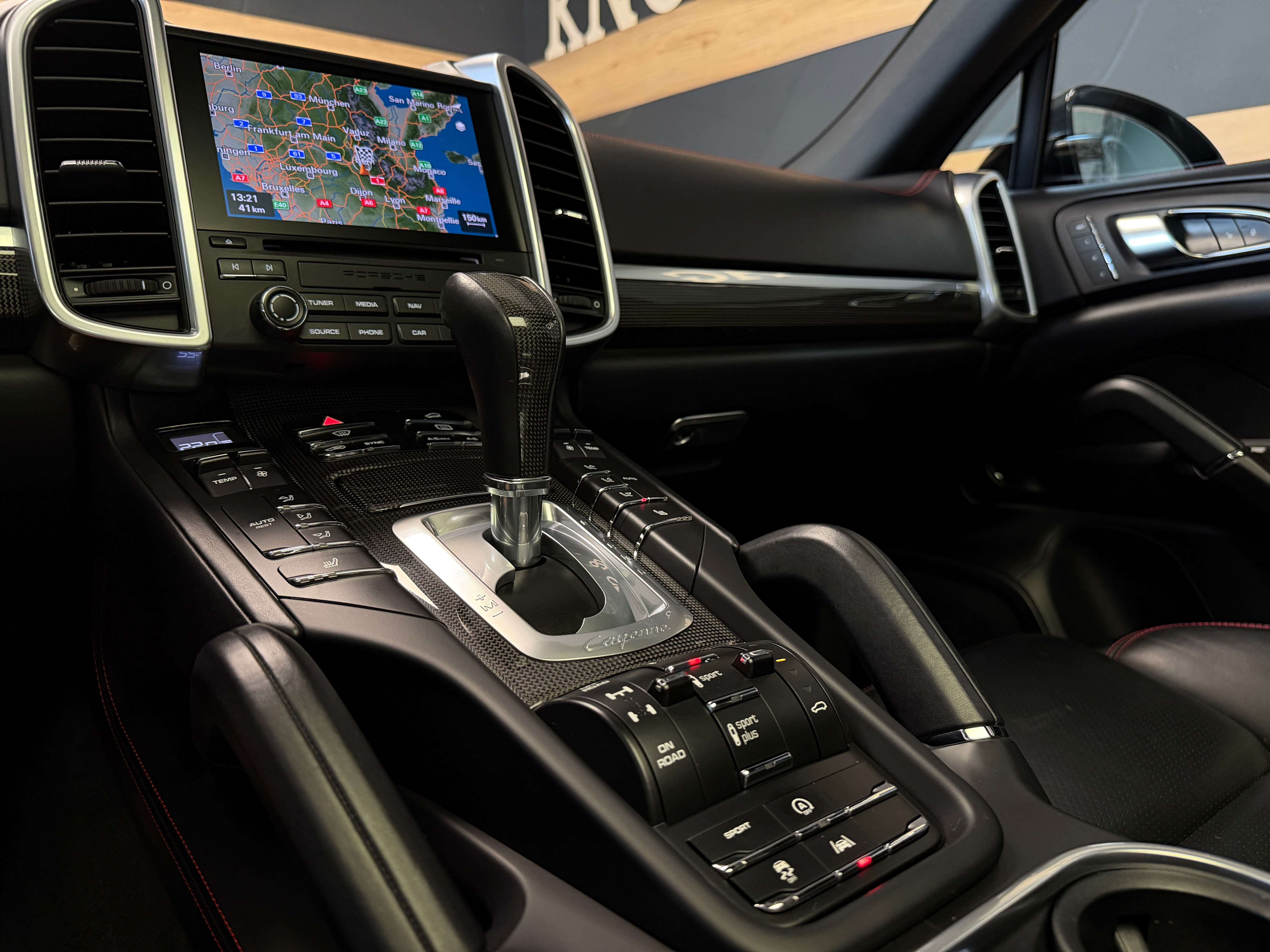 PORSCHE Cayenne S Diesel Platinum - Bild 12