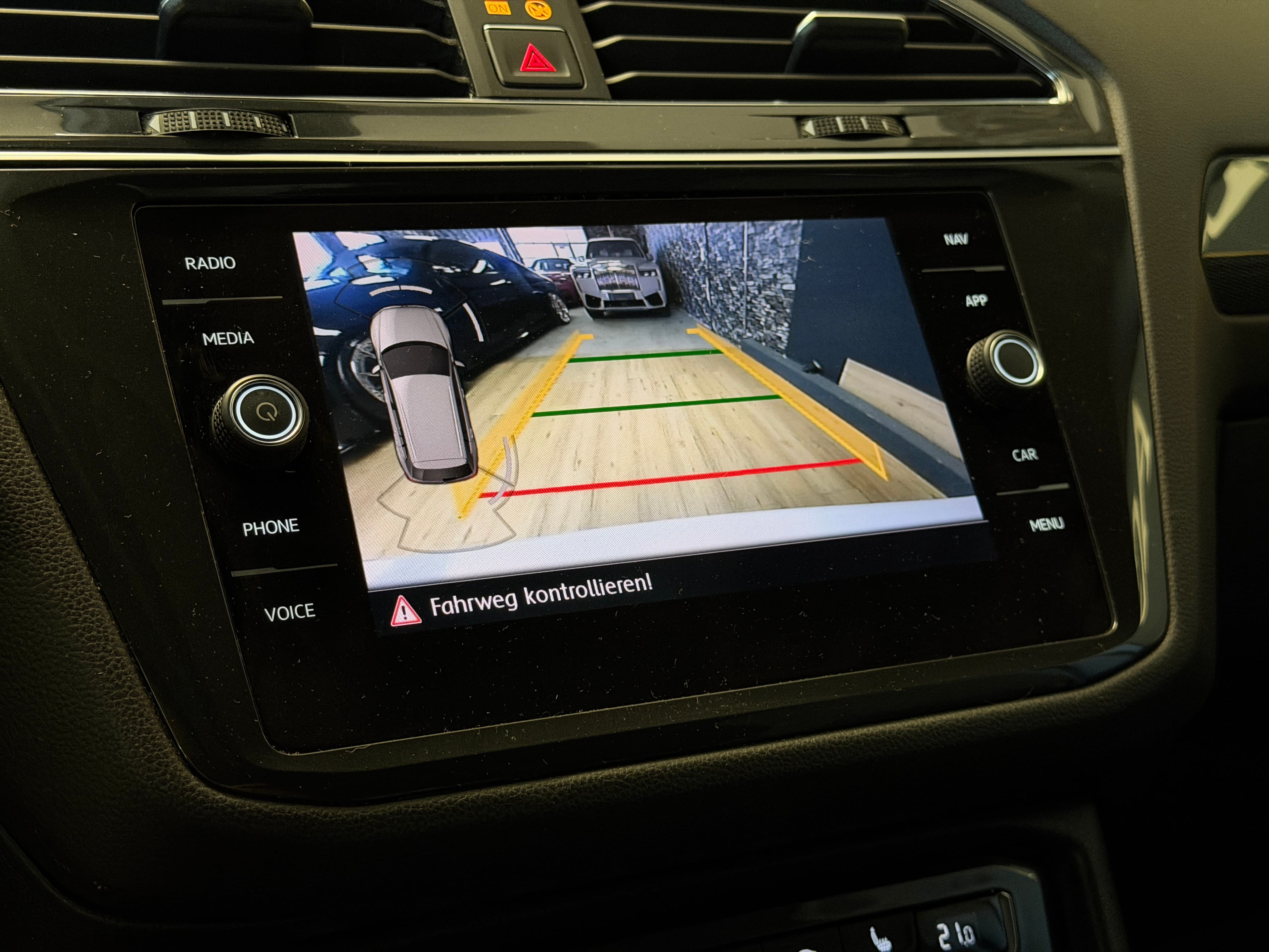VW Tiguan Allspace 2.0 TDI SCR Comfortline 4MotionDSG - Bild 11