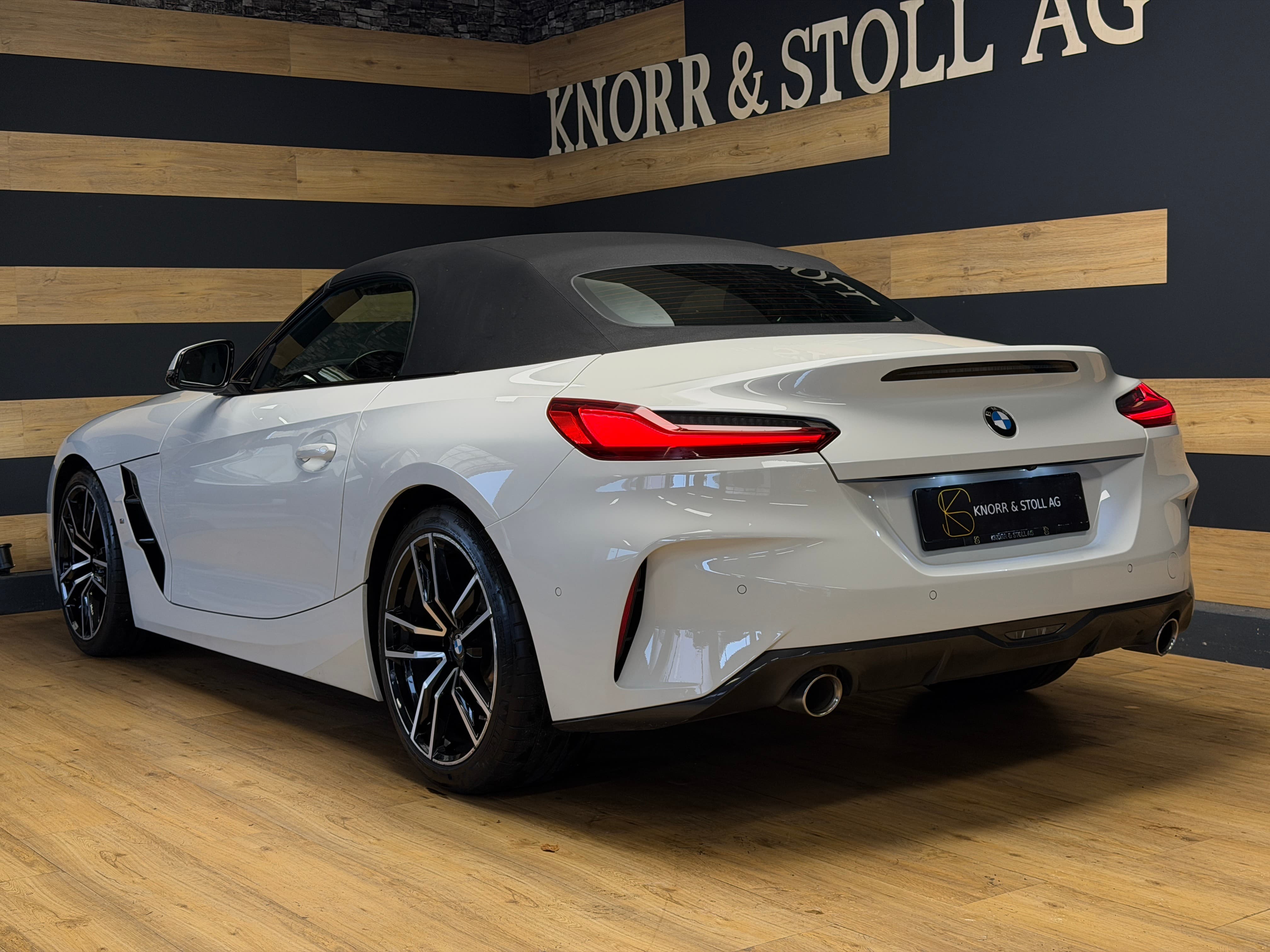 BMW Z4 sDrive 20i M Sport Steptronic - Bild 11