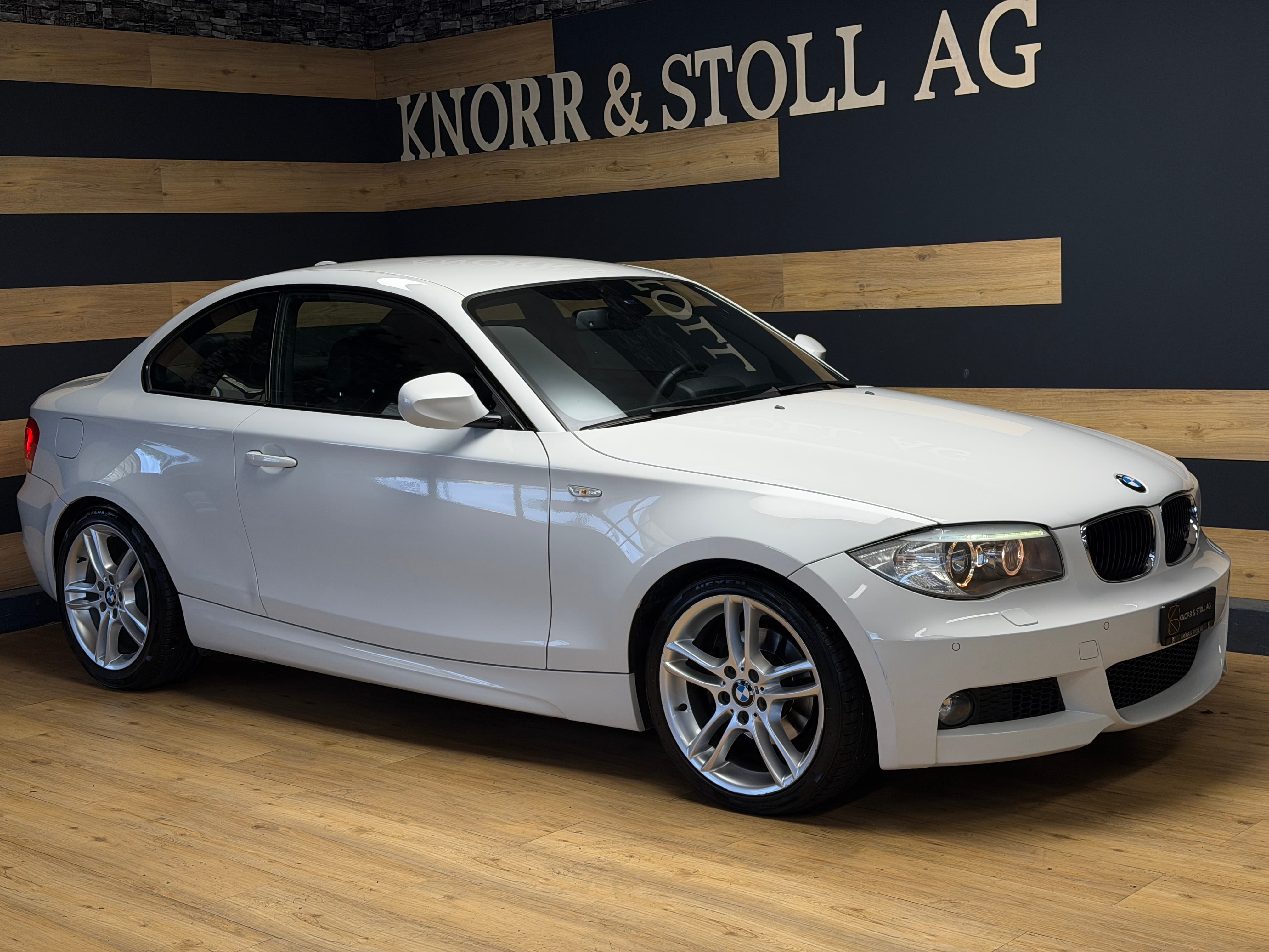 BMW 125i Coupé M-SPORT Steptronic - Bild 3