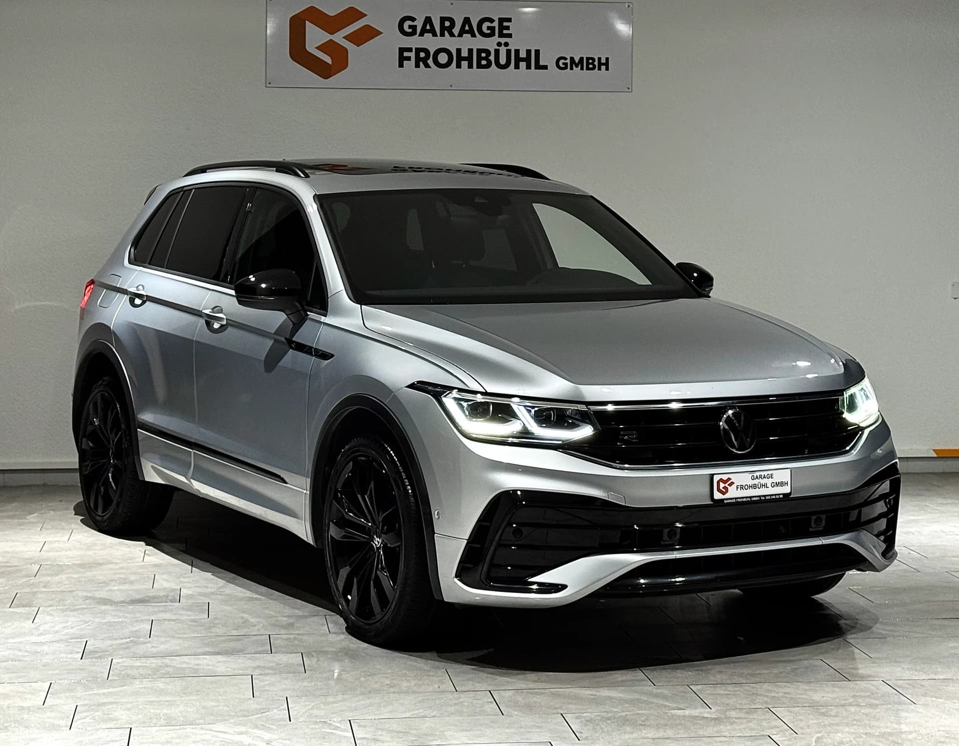 VW Tiguan 2.0TSI R-Line 4Motion DSG l 1.Hand l CH l - Bild 3