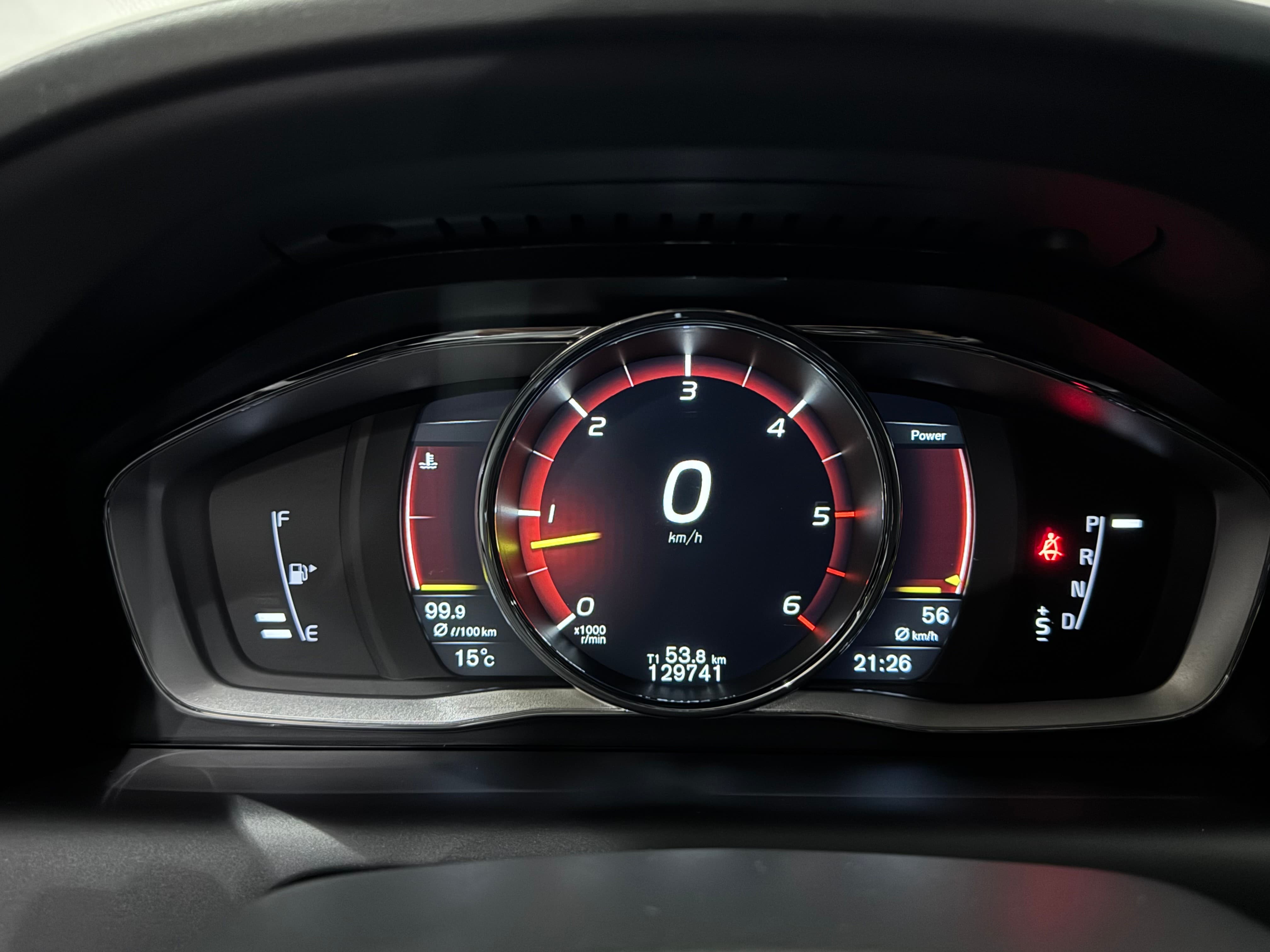 VOLVO XC60 D5 AWD R-Design Geartronic I AHK 2000KG I - Bild 20