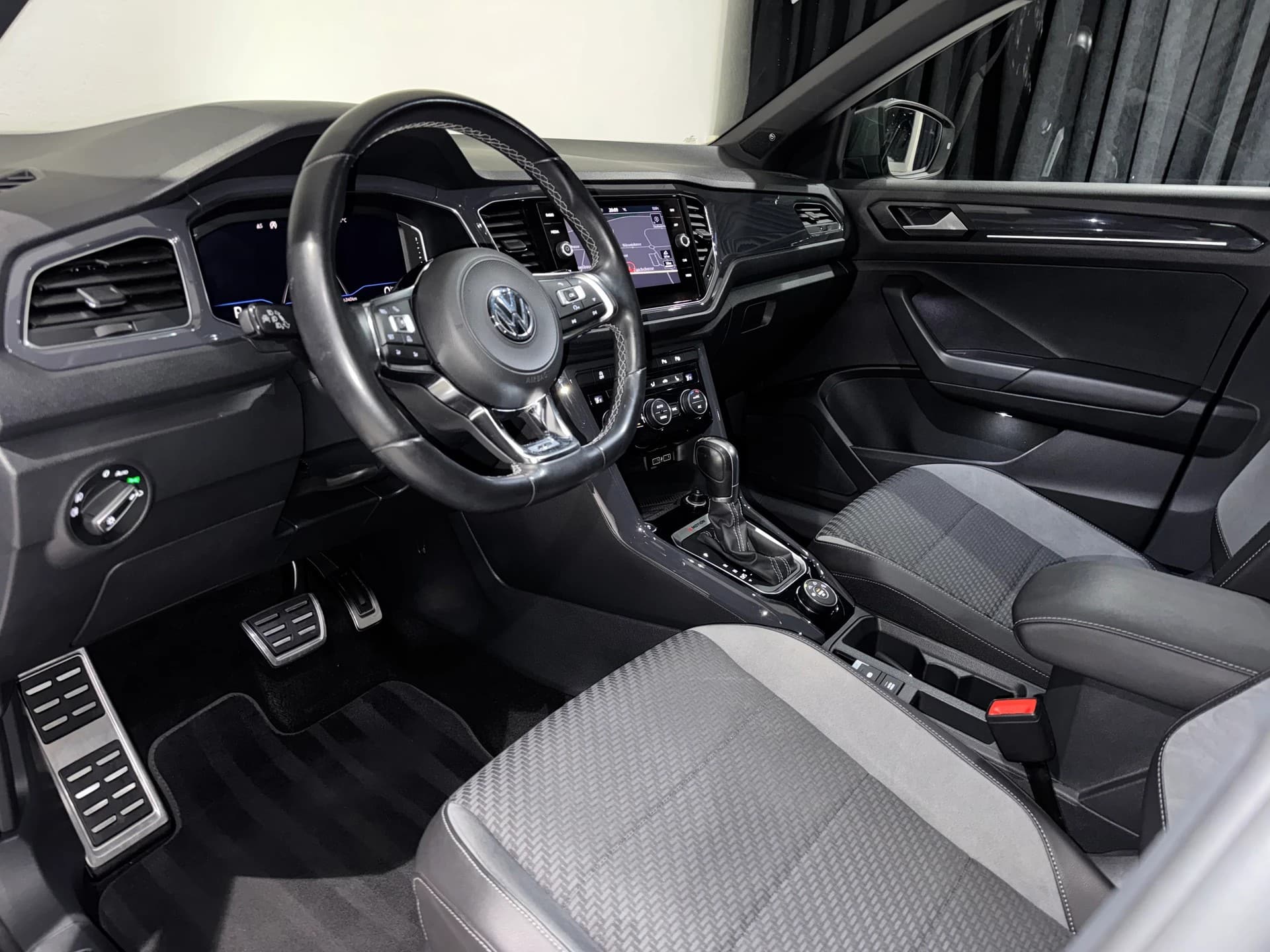 VW VW T-Roc 2.0 TSI R-Line Sport DSG 4Motion | 1.Hand | CH | - Bild 8