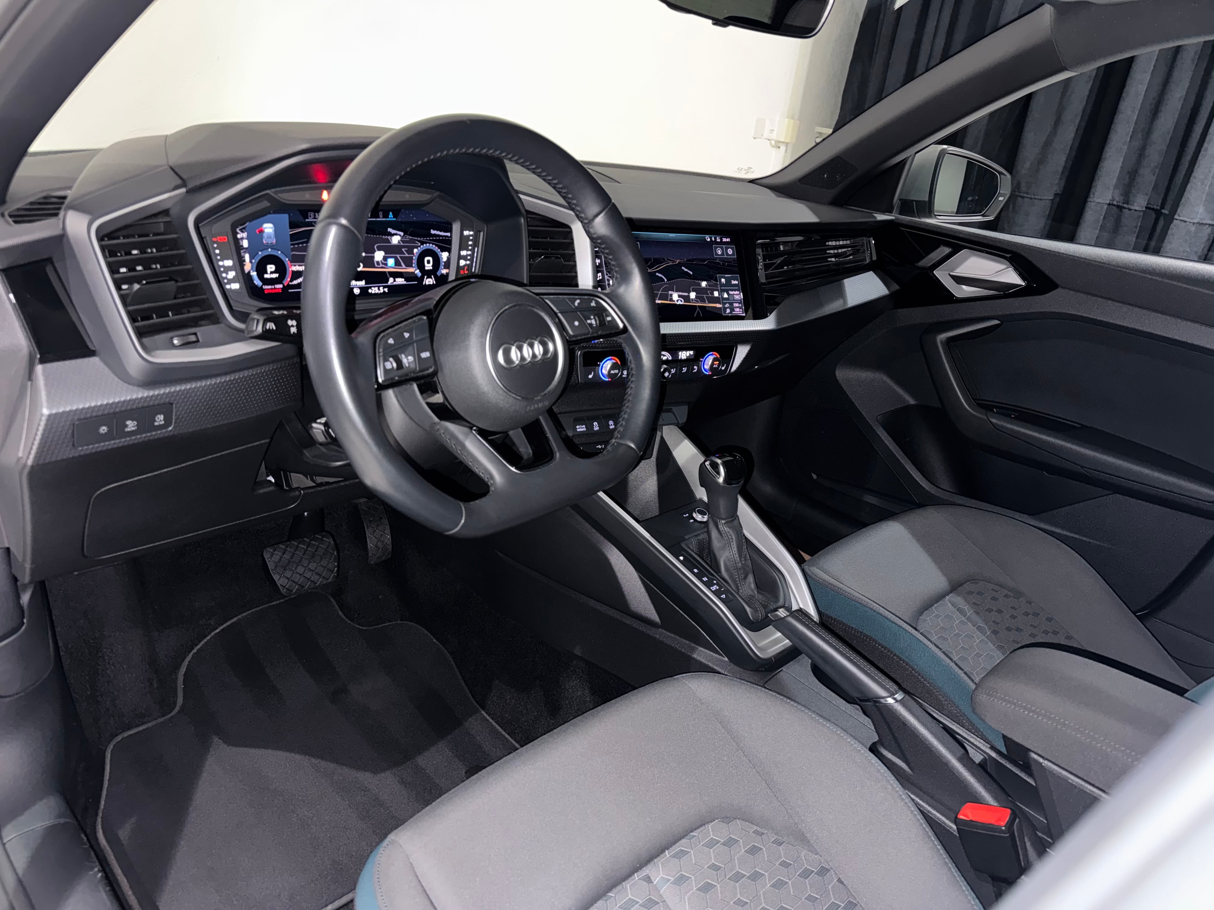 AUDI A1 Sportback 40 TFSI S Line S-tronic - Bild 13