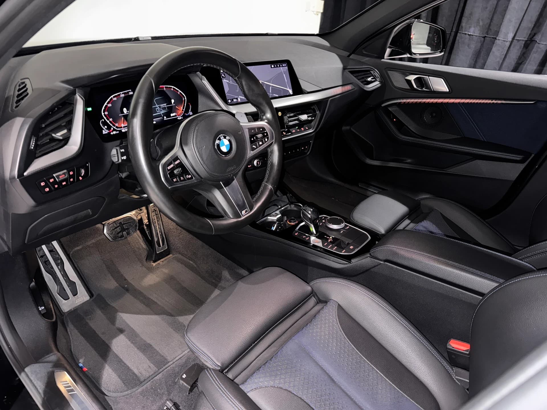 BMW 120d xDrive Steptronic M Sport - Bild 10