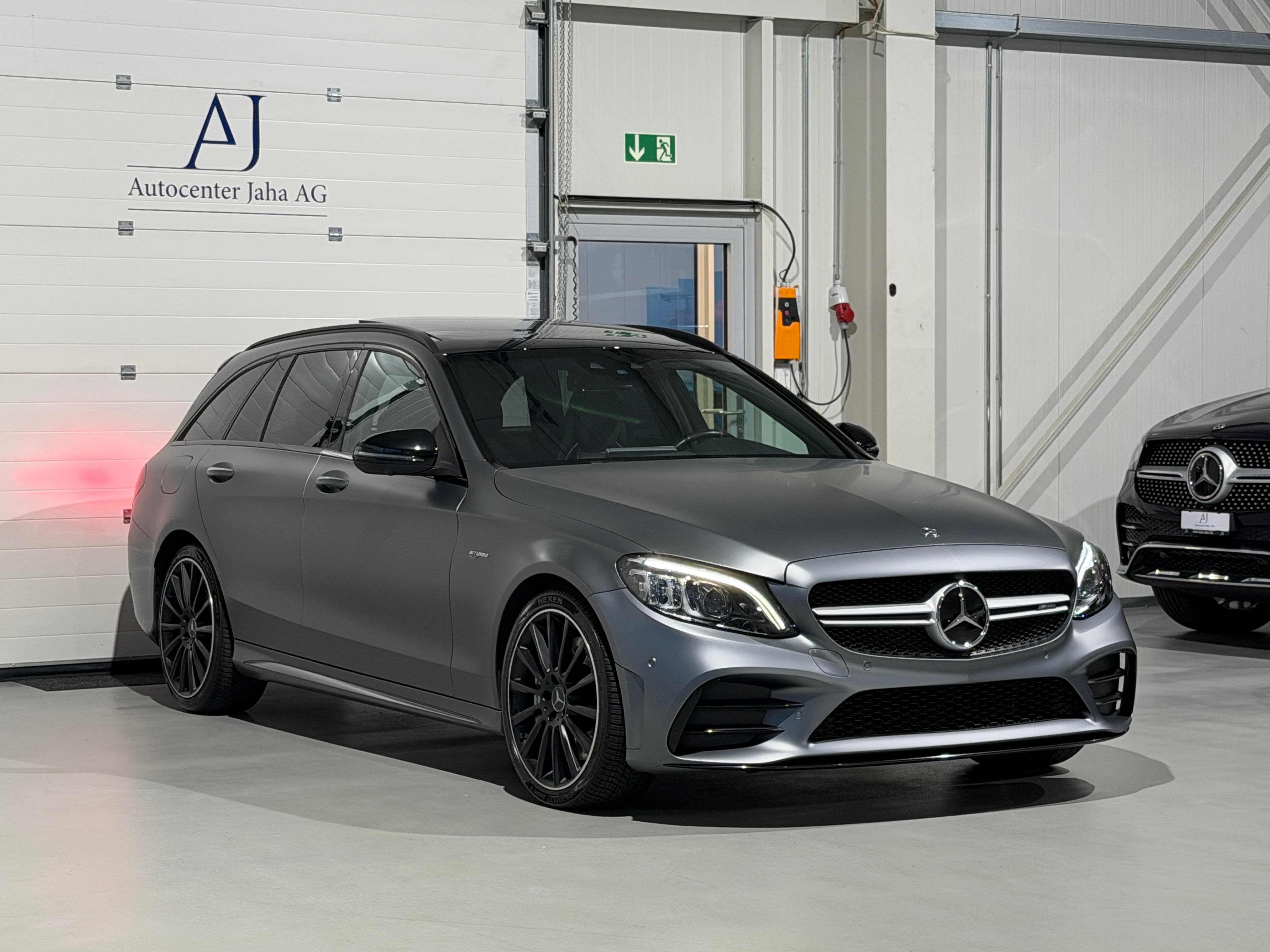MERCEDES-BENZ C 43 AMG 4Matic 9G-Tronic (CH) Magno Grey - Bild 5