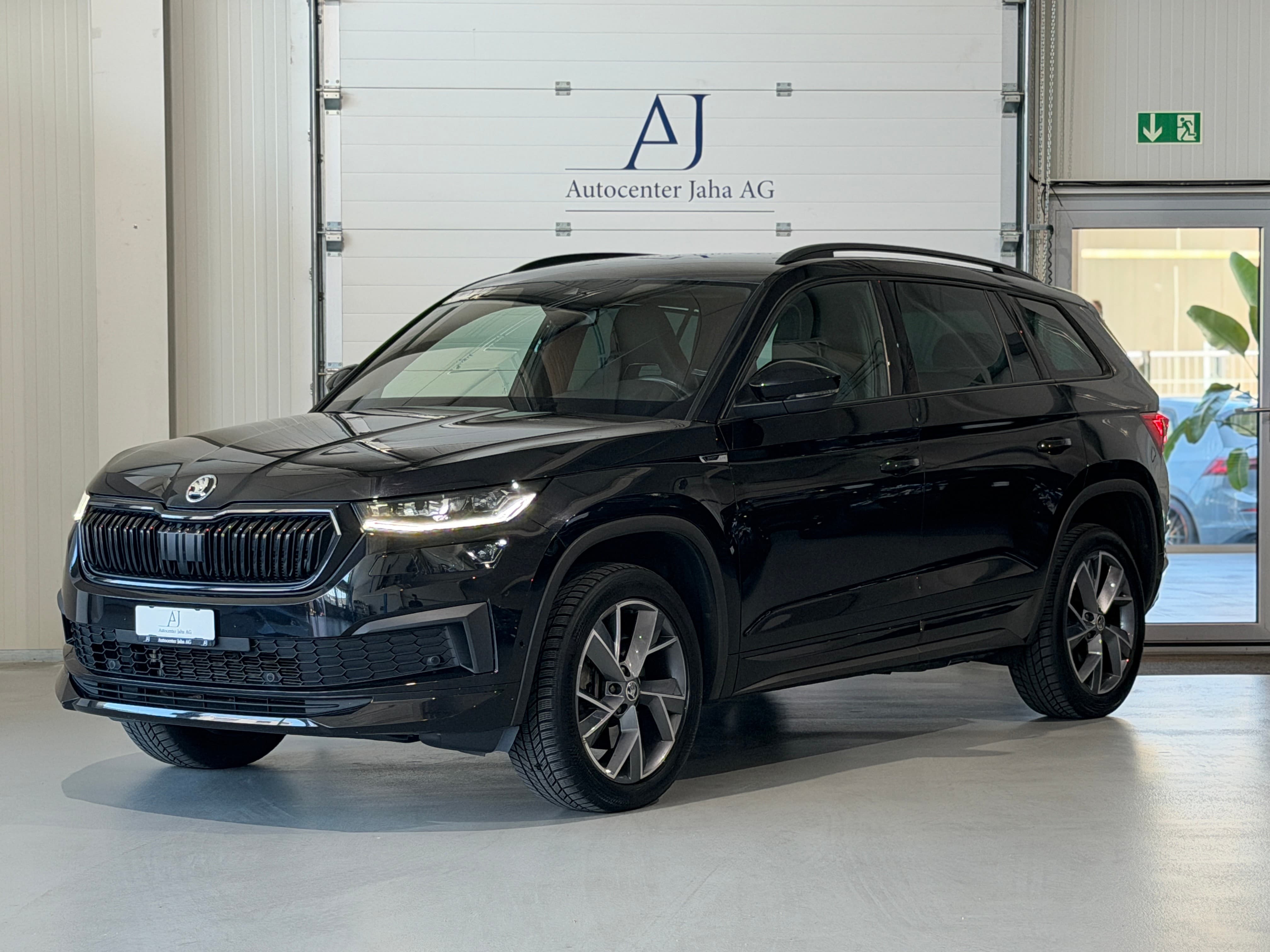 SKODA Kodiaq 2.0 TSI 4x4 SportLine (CH) Facelift! - Bild 3