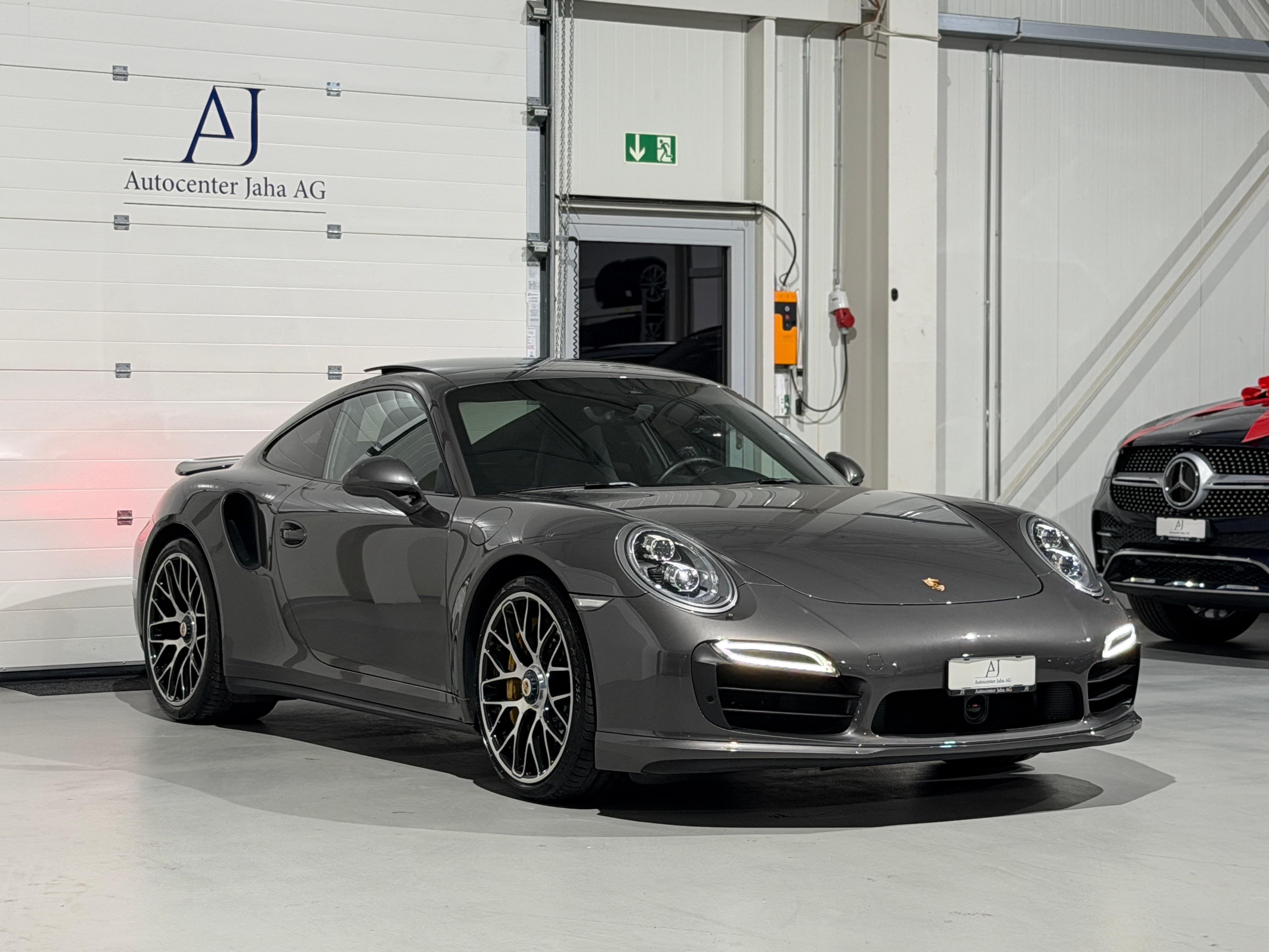 PORSCHE 911 Turbo S PDK (CH) - Bild 5