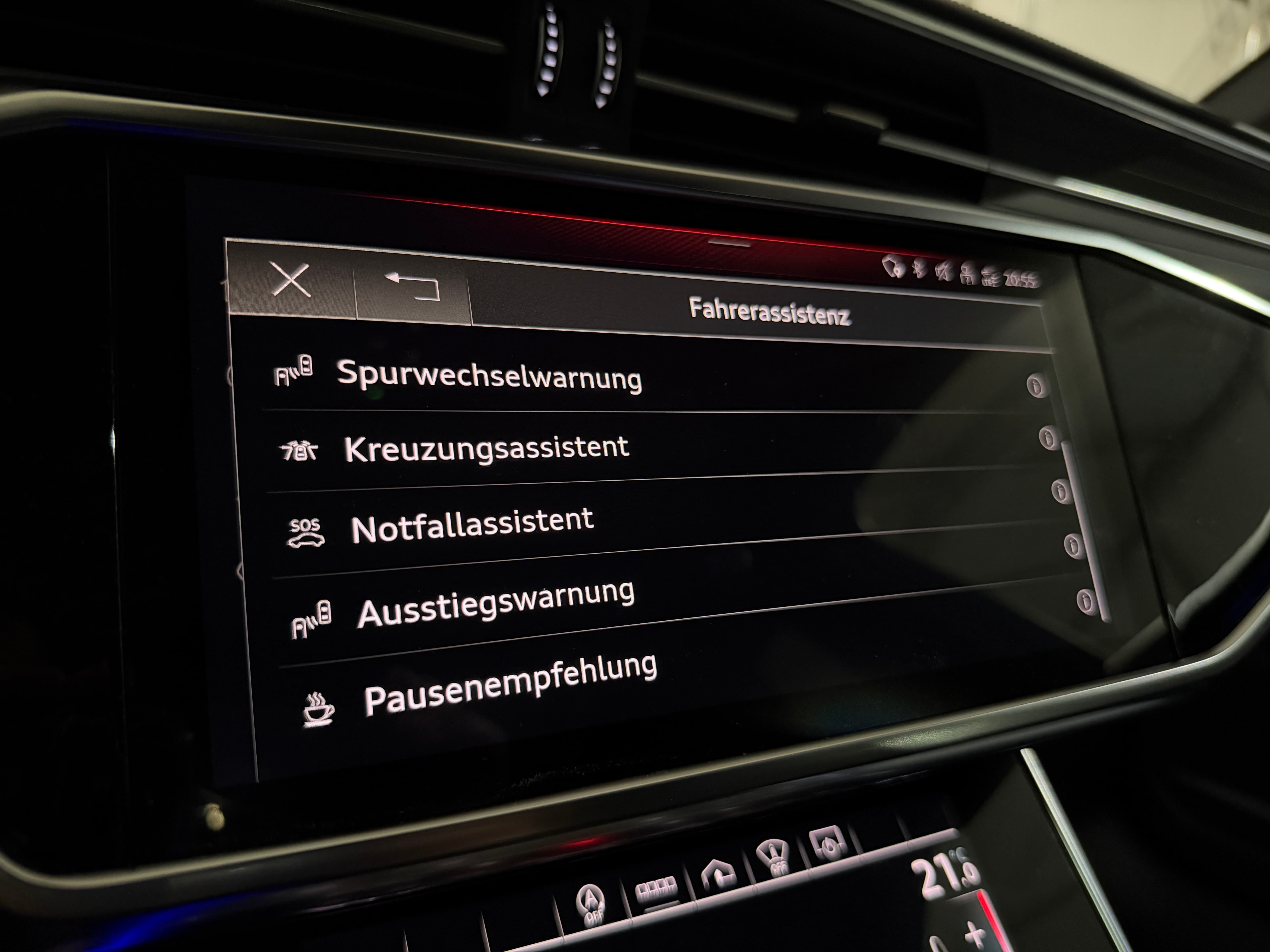 AUDI RS6 Avant 4.0 TFSI V8 quattro (AHK 2.1T) - Bild 21