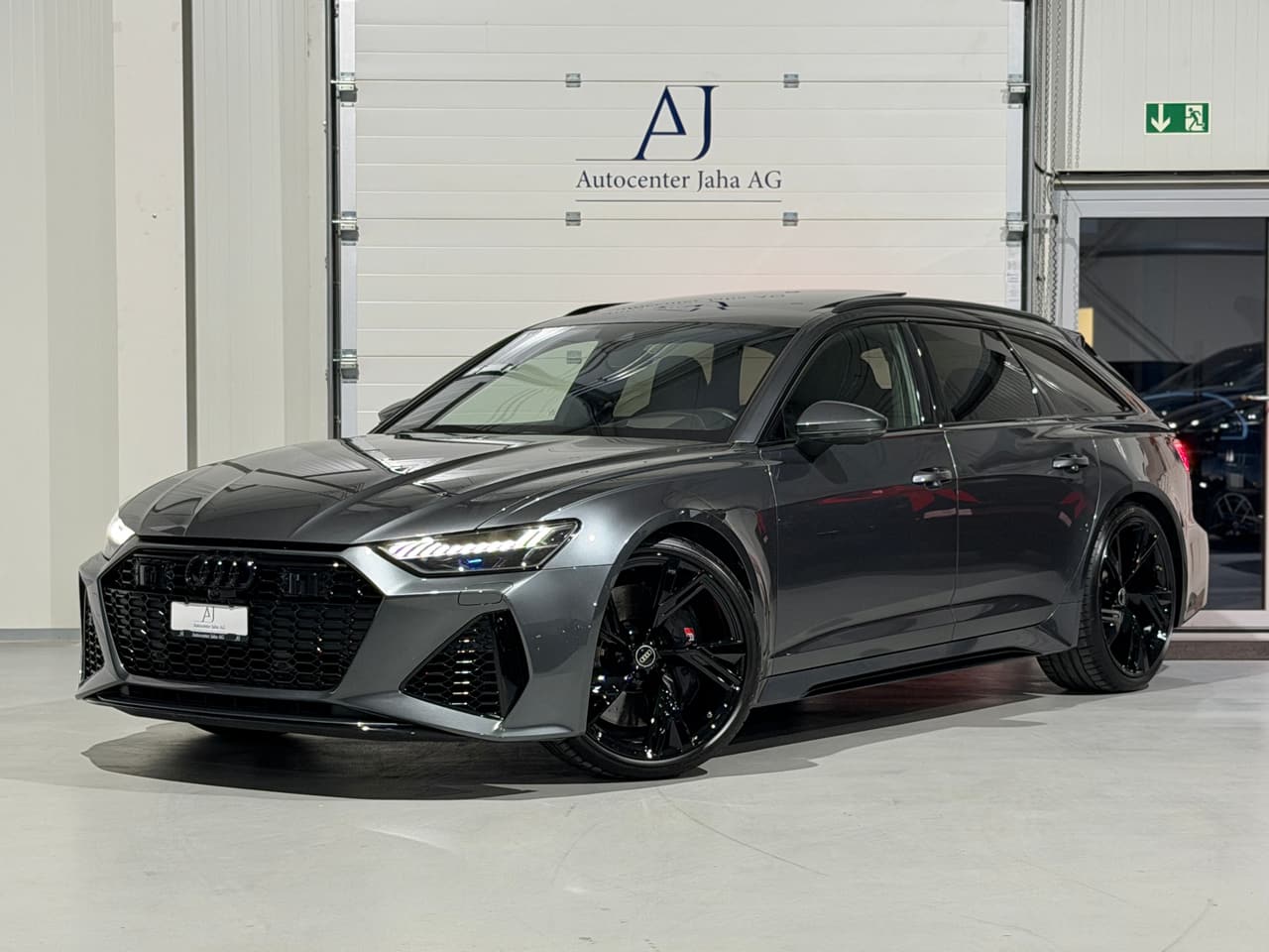 AUDI RS6 Avant 4.0 TFSI V8 quattro (AHK 2.1T)
