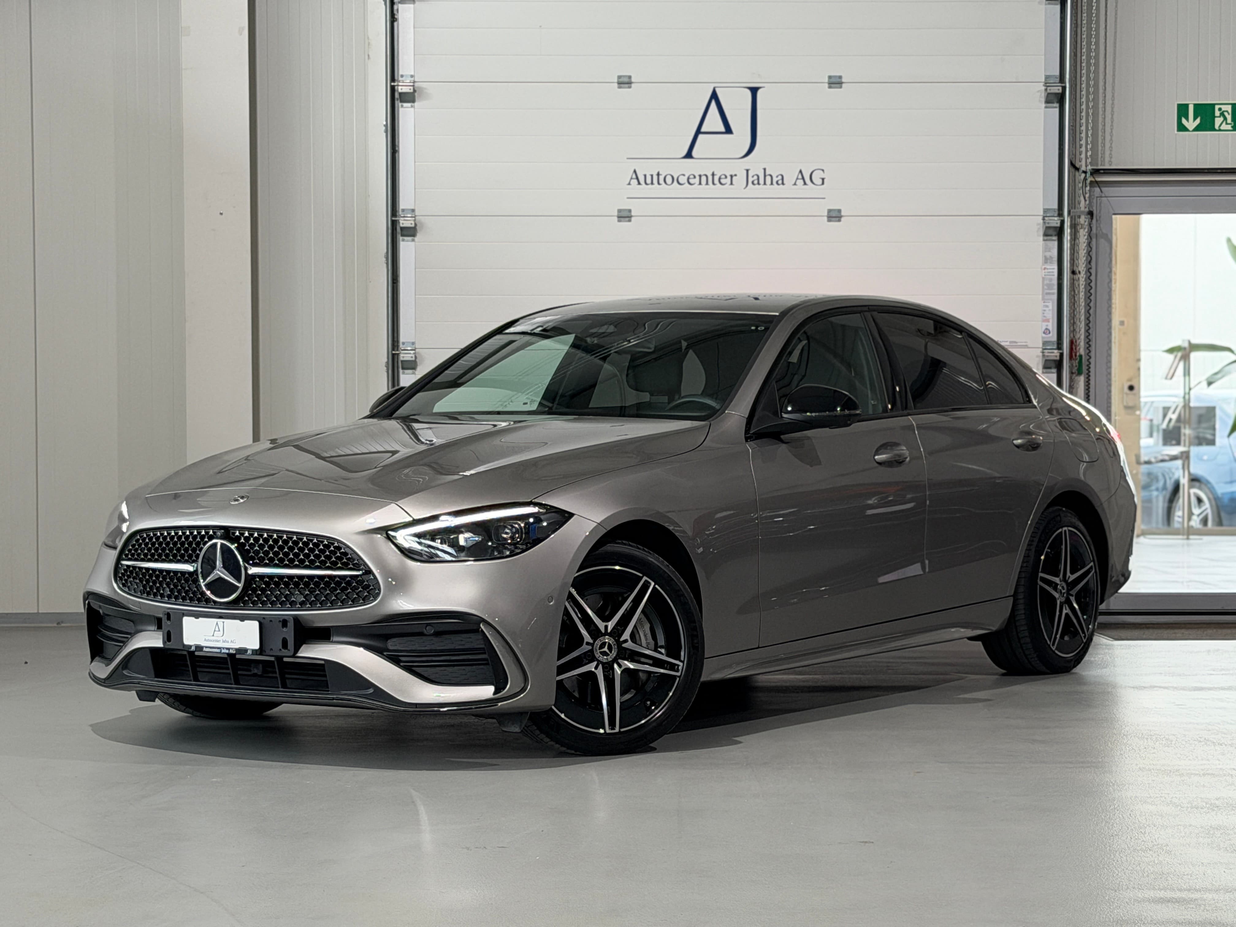MERCEDES-BENZ C 300e AMG Line inkl. fortlaufende Werksgarantie - Bild 1
