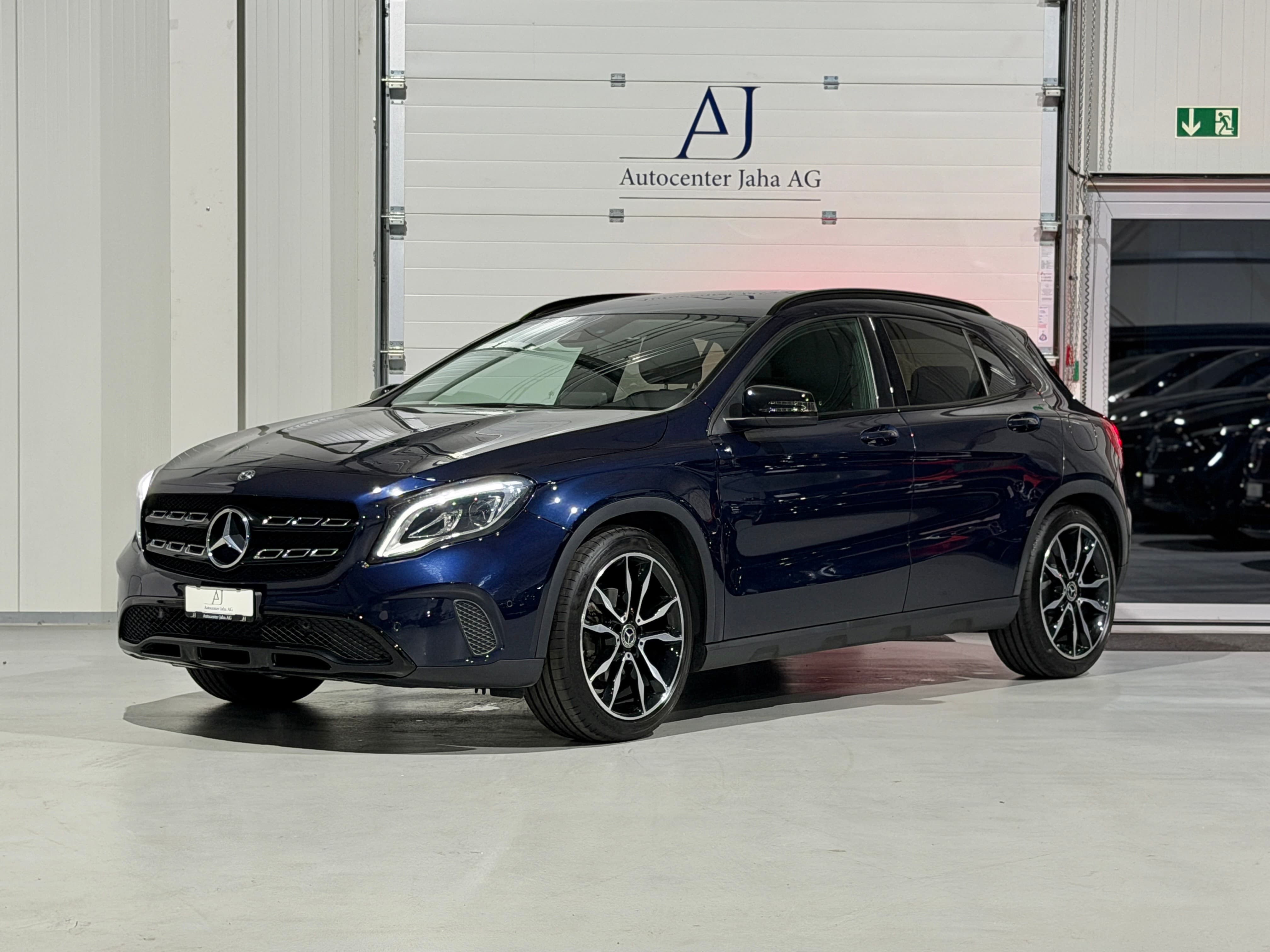 MERCEDES-BENZ GLA 200 Night Star 7G-DCT (CH) - Bild 3