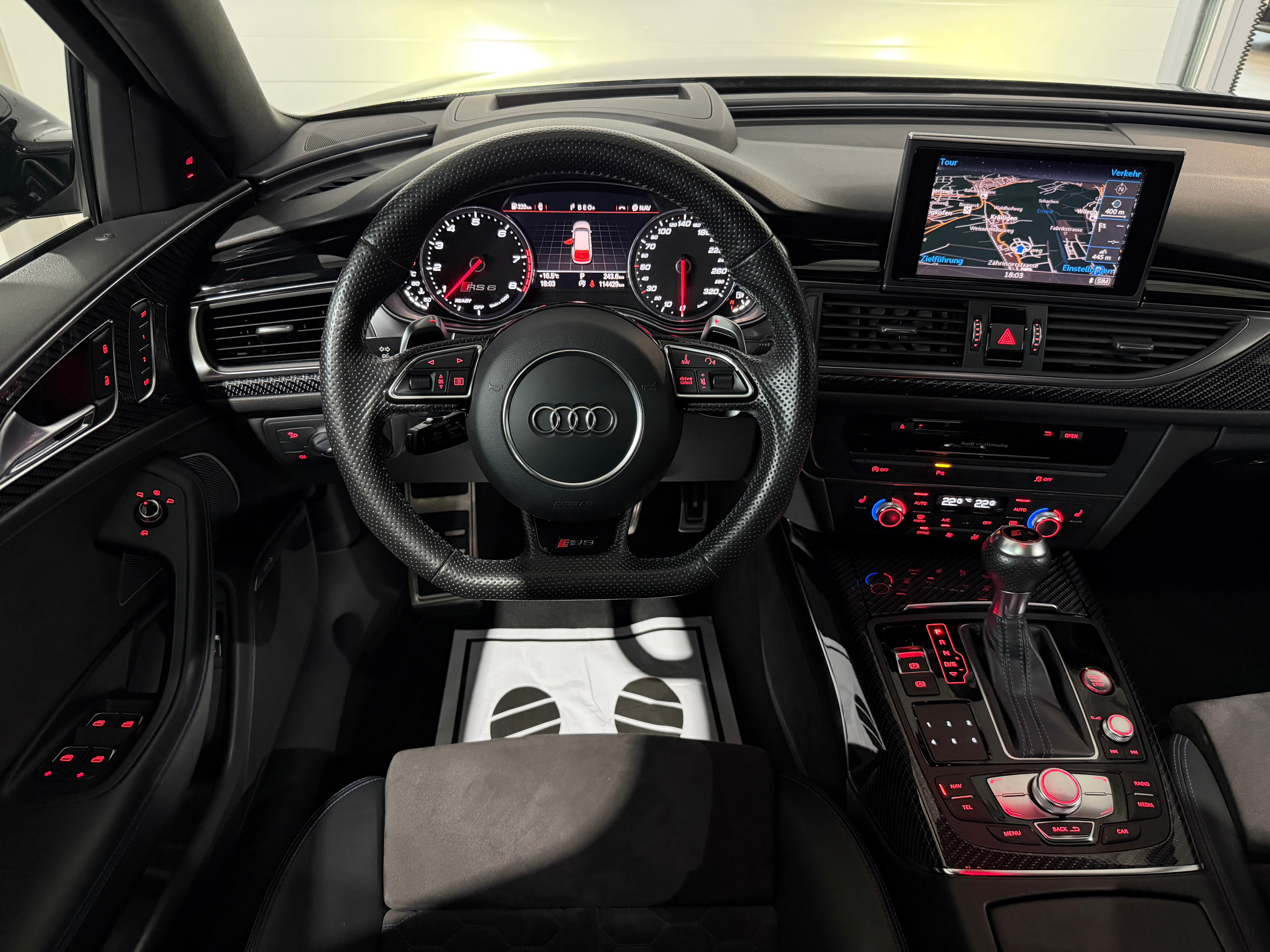 AUDI RS6 Avant 4.0 TFSI V8 performance quattro (AHK 2.1T) - Bild 13