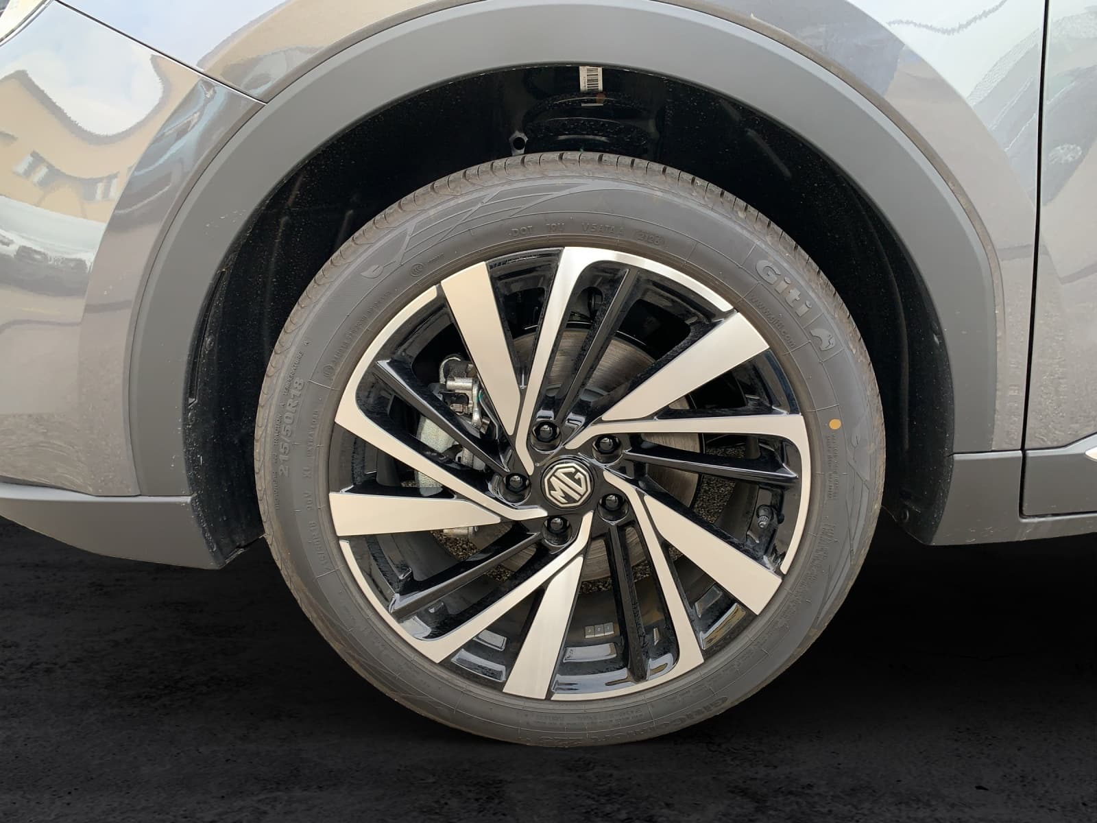 MG ZS 1.5 Hybrid+ Luxury - Bild 13
