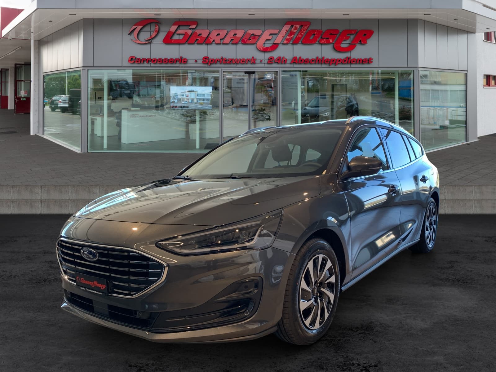 FORD Focus Station Wagon 1.0i EcoB Hybrid 155 Titanium - Bild 1