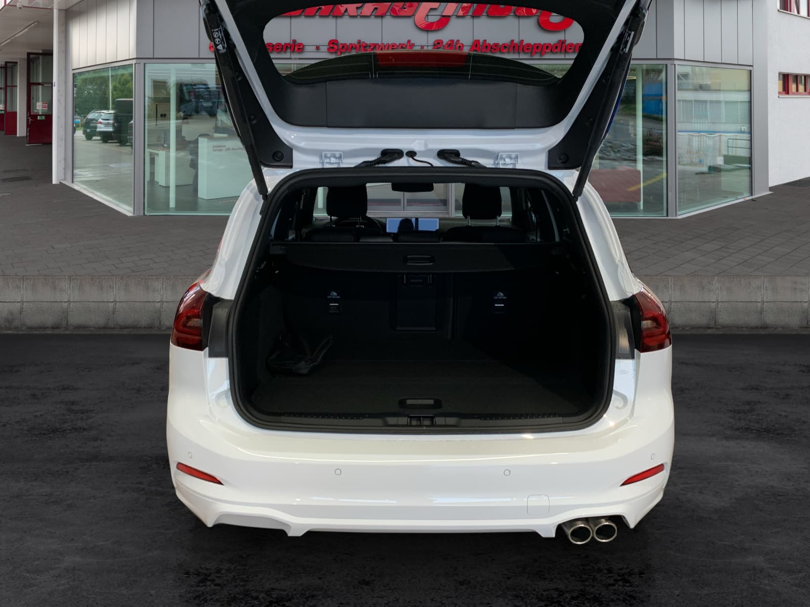 FORD Focus SW 1.0i EcoB Hybrid 155 ST-Line X - Bild 11