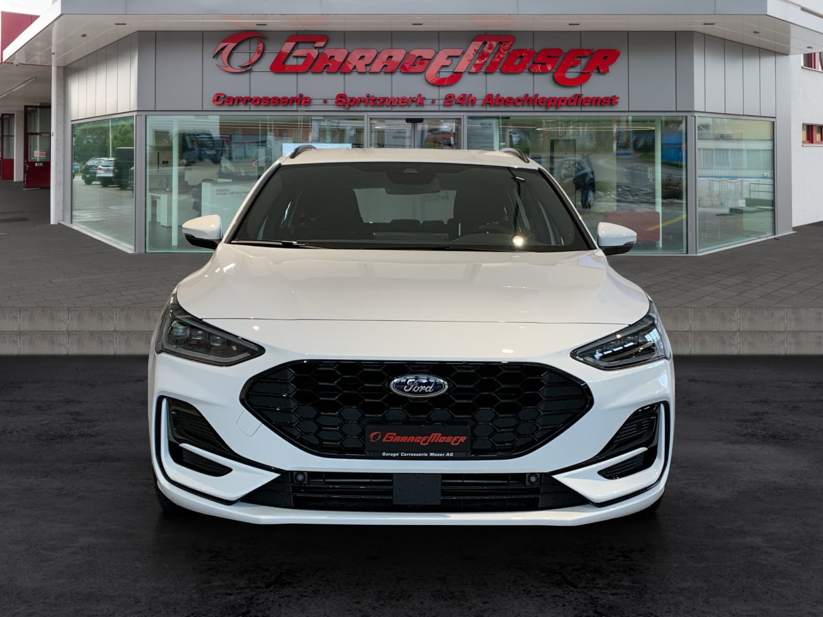 FORD Focus SW 1.0i EcoB Hybrid 155 ST-Line - Bild 2