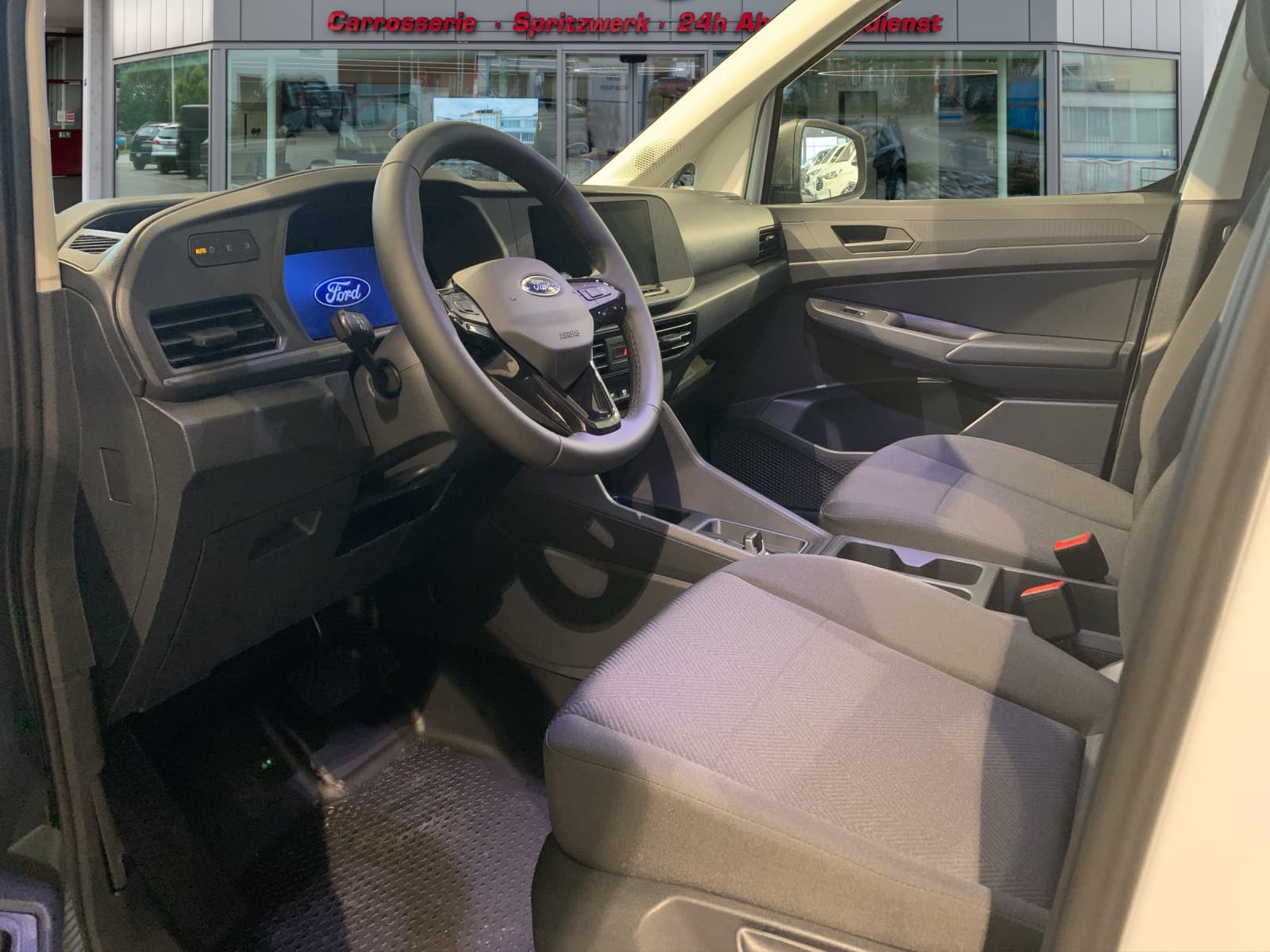 FORD Grand Transit Connect 1.5 Trend PHEV - Bild 7