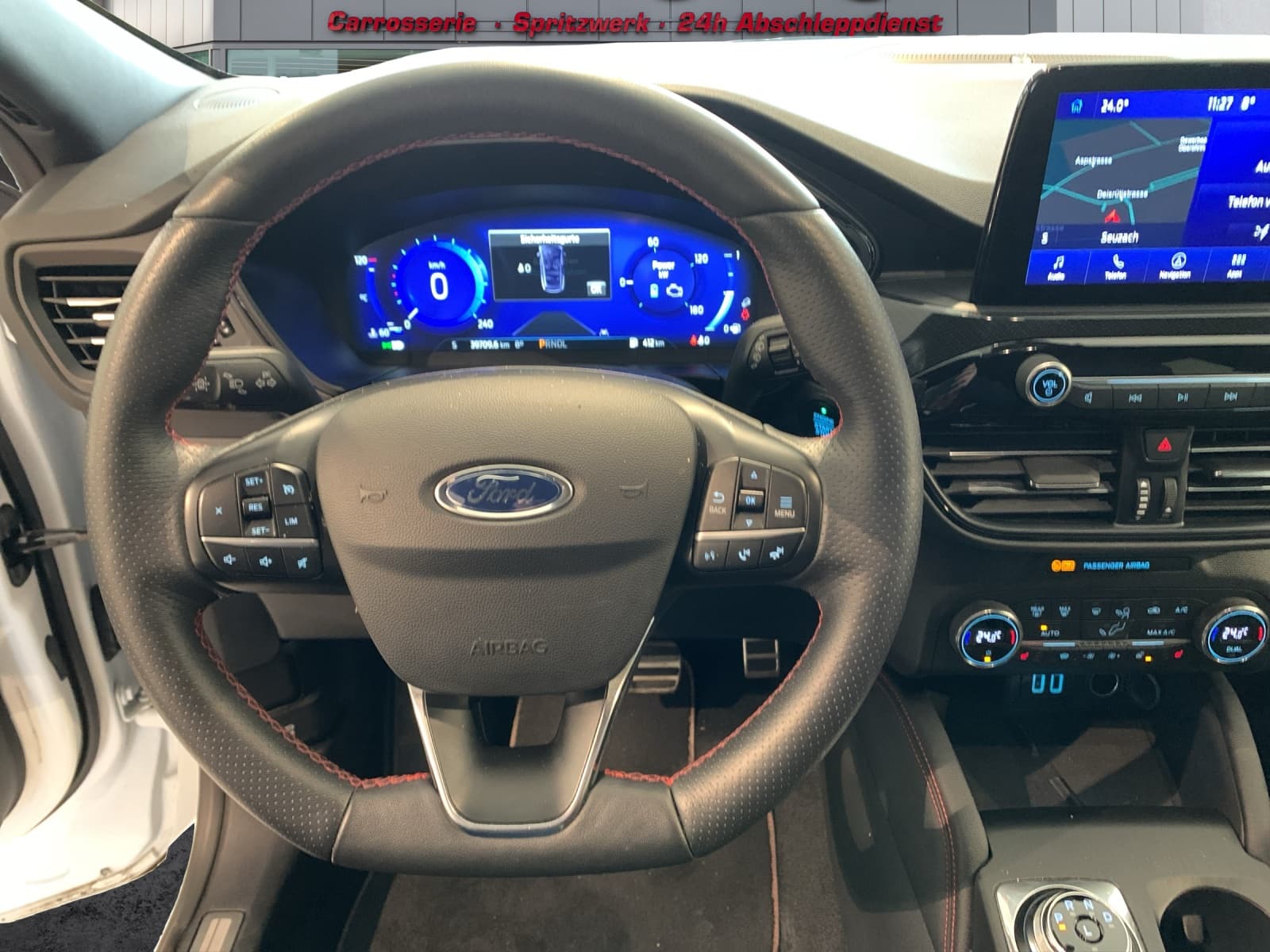 FORD Kuga 2.5 Hybrid ST-Line X 4x4 - Bild 9