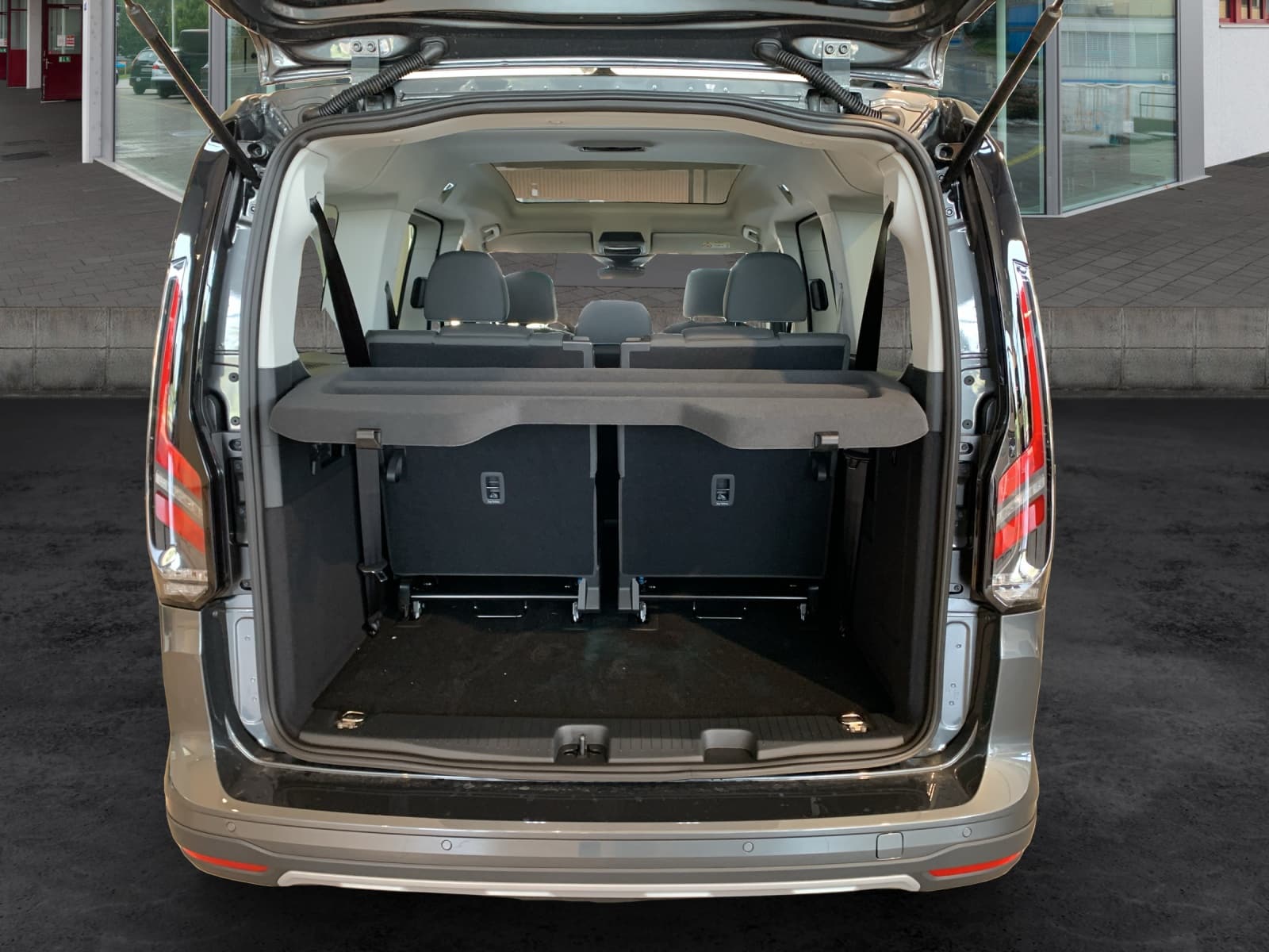 FORD Tourneo Grand Connect 122 Active - Bild 11