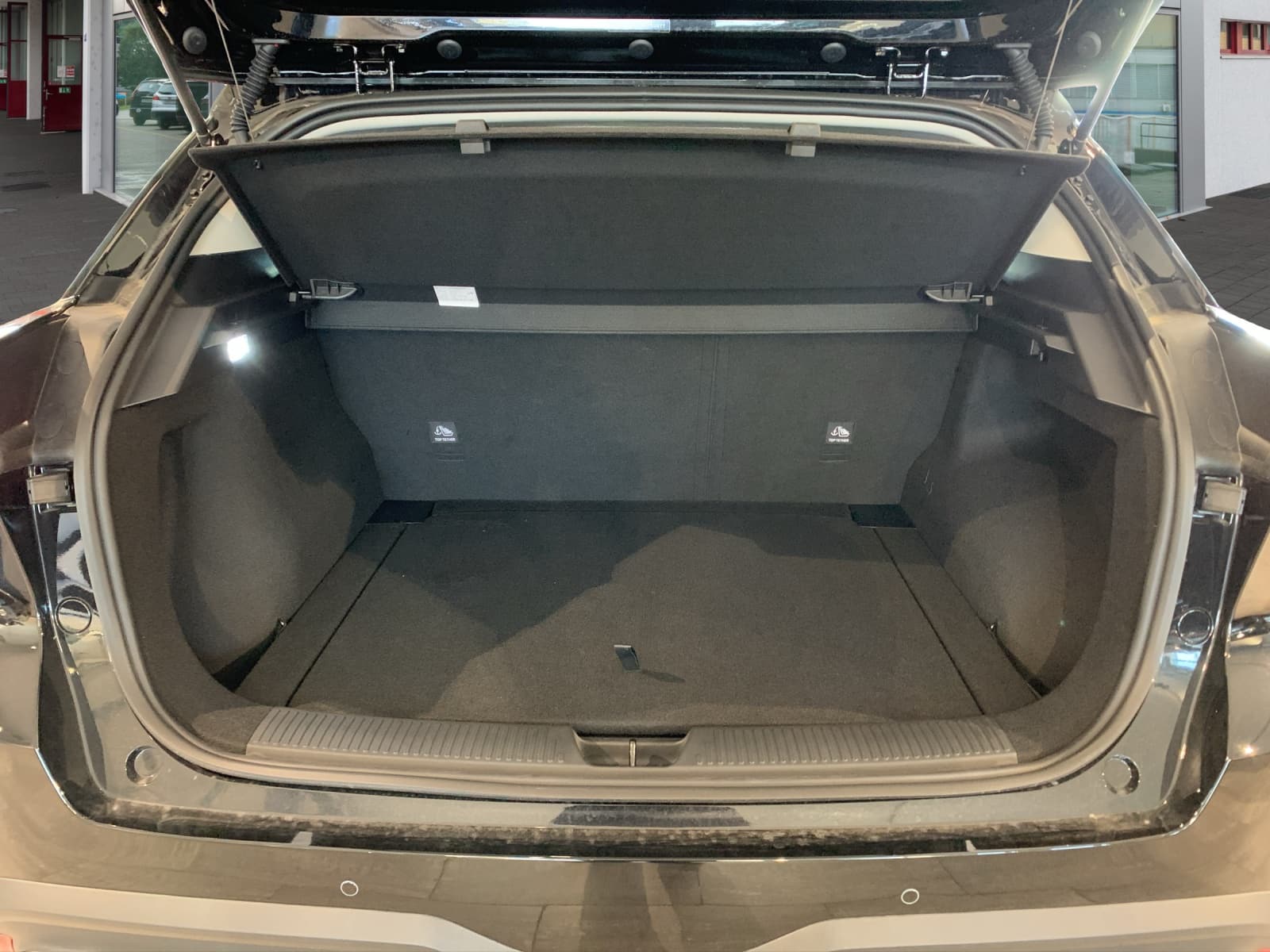 MG 4 77 kWh Premium - Bild 12