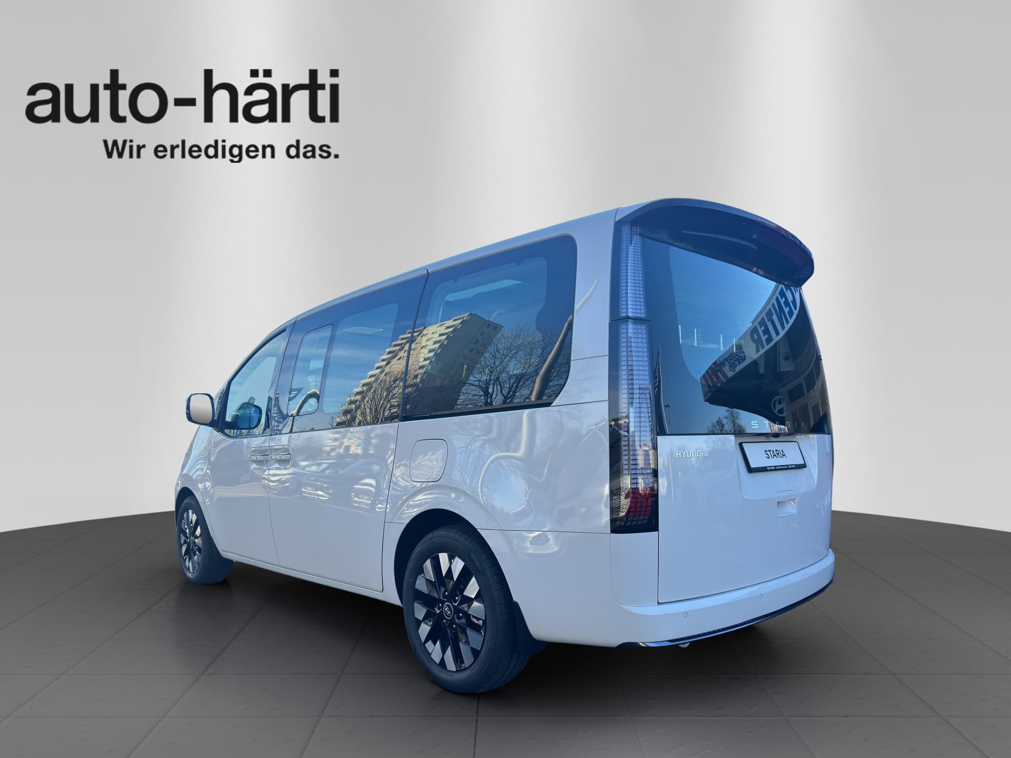 HYUNDAI Staria Pr. 1.6 HEV Amplia - Bild 3