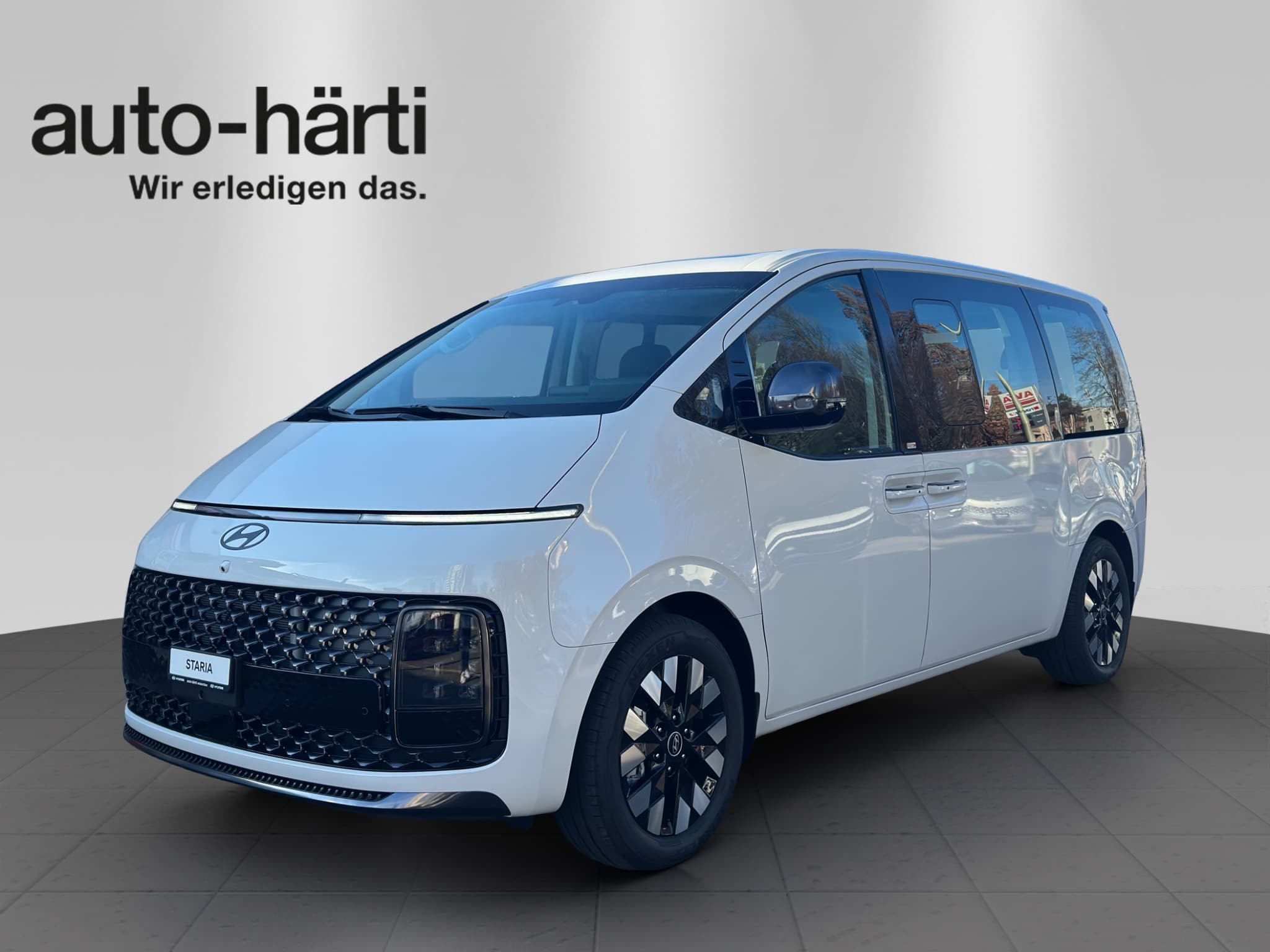 HYUNDAI Staria Pr. 1.6 HEV Amplia - Bild 1
