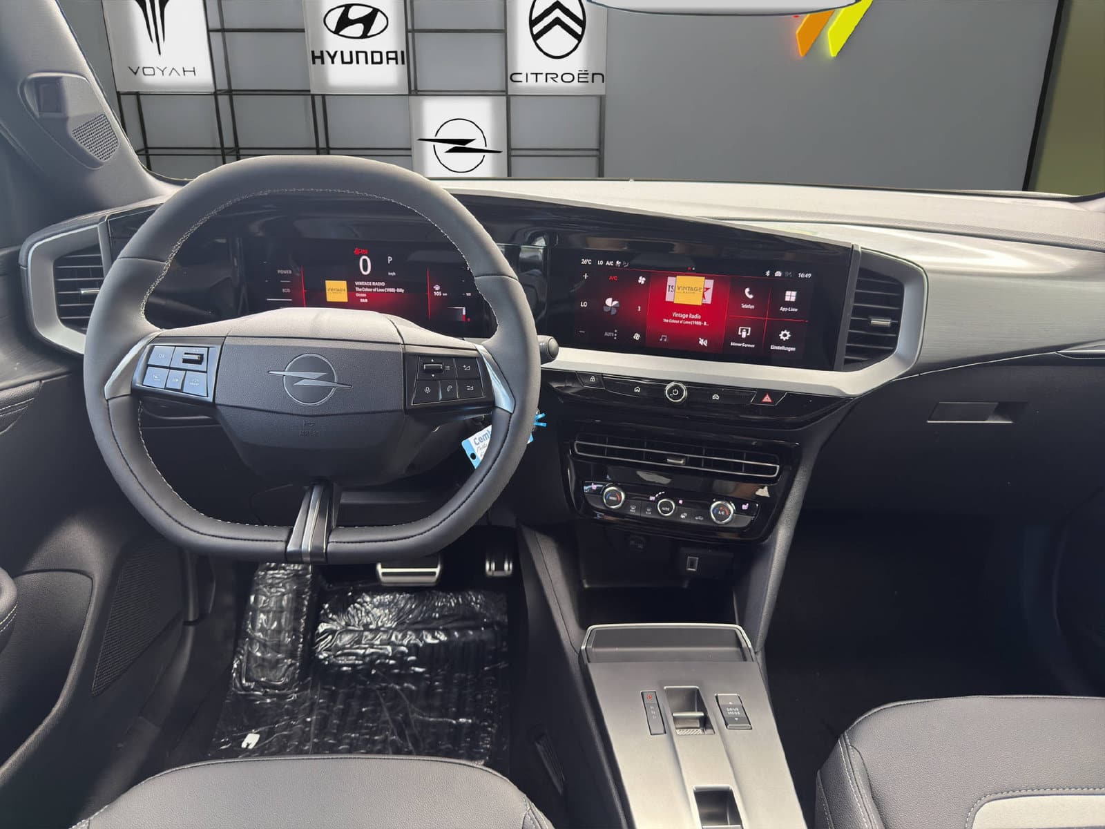 OPEL Mokka 1.2 Hybrid 48V Viva eDCT6 - Bild 11