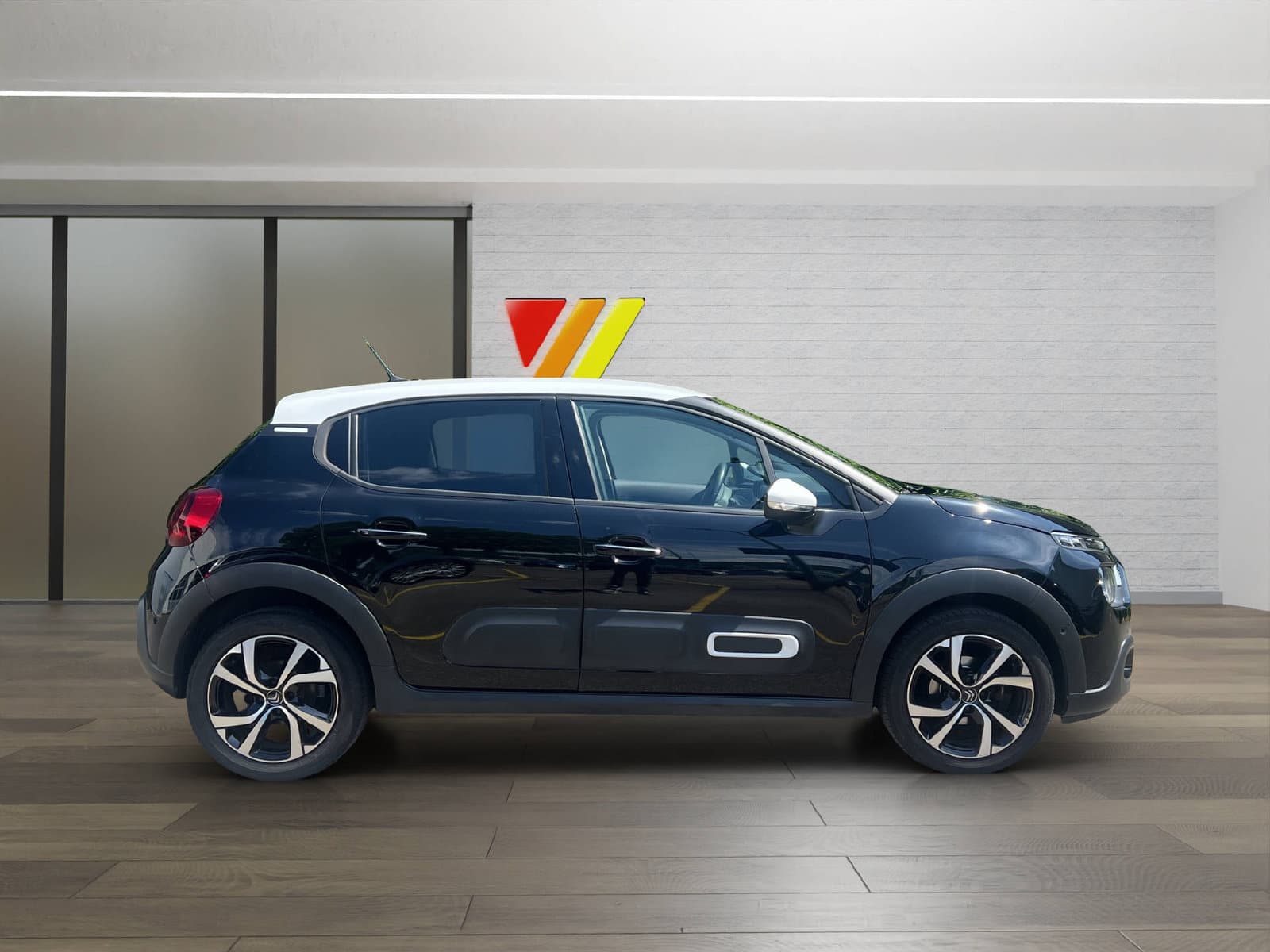 CITROEN C3 1.2 PureTech Shine - Bild 1