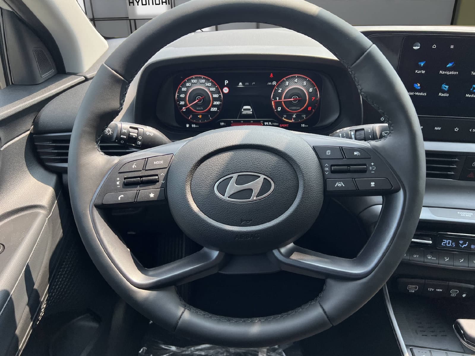 HYUNDAI i20 1.0 T-GDi 120 48V Amplia - Bild 10