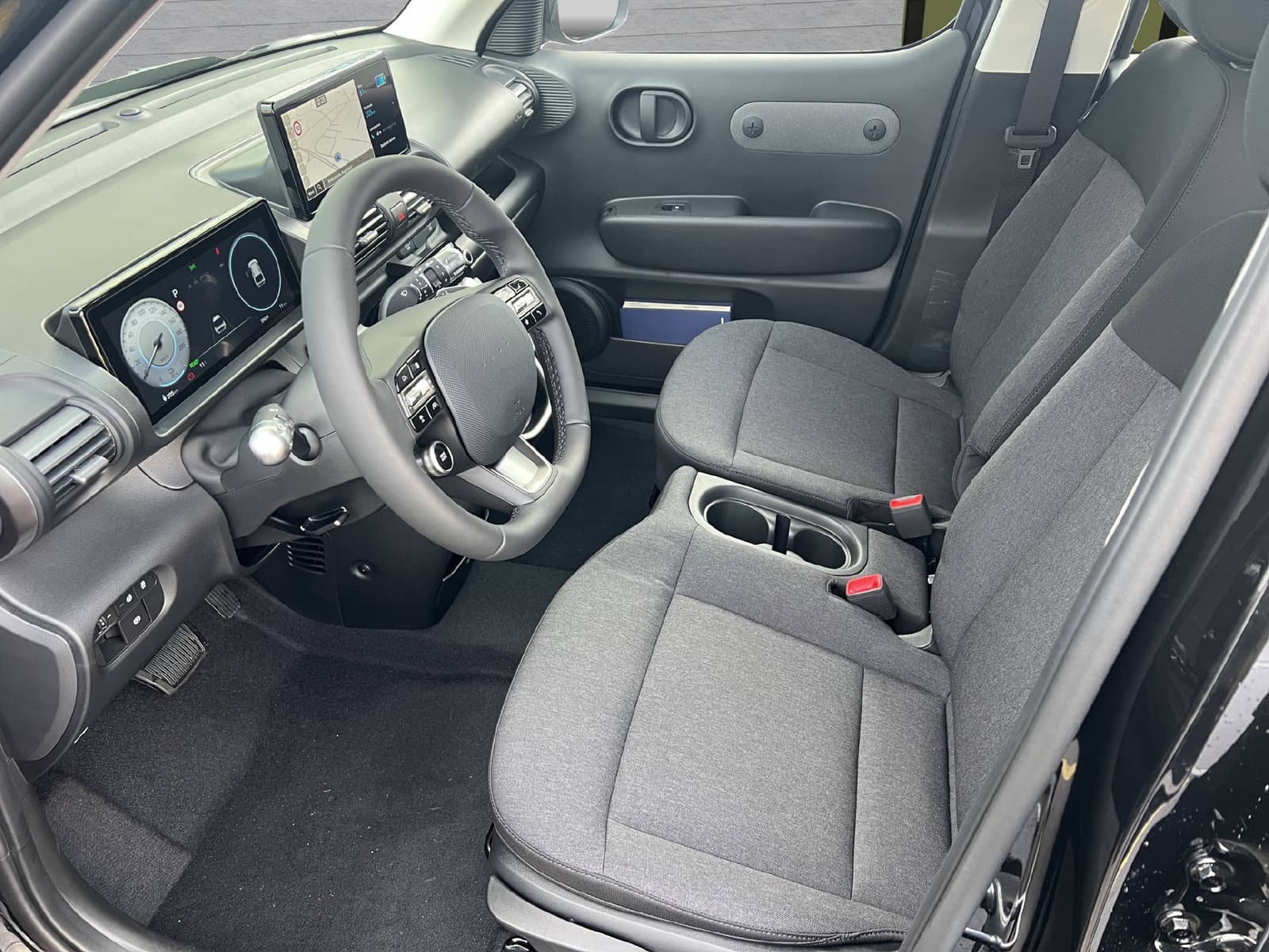 HYUNDAI Inster Electric Amplia 42kWh - Bild 8