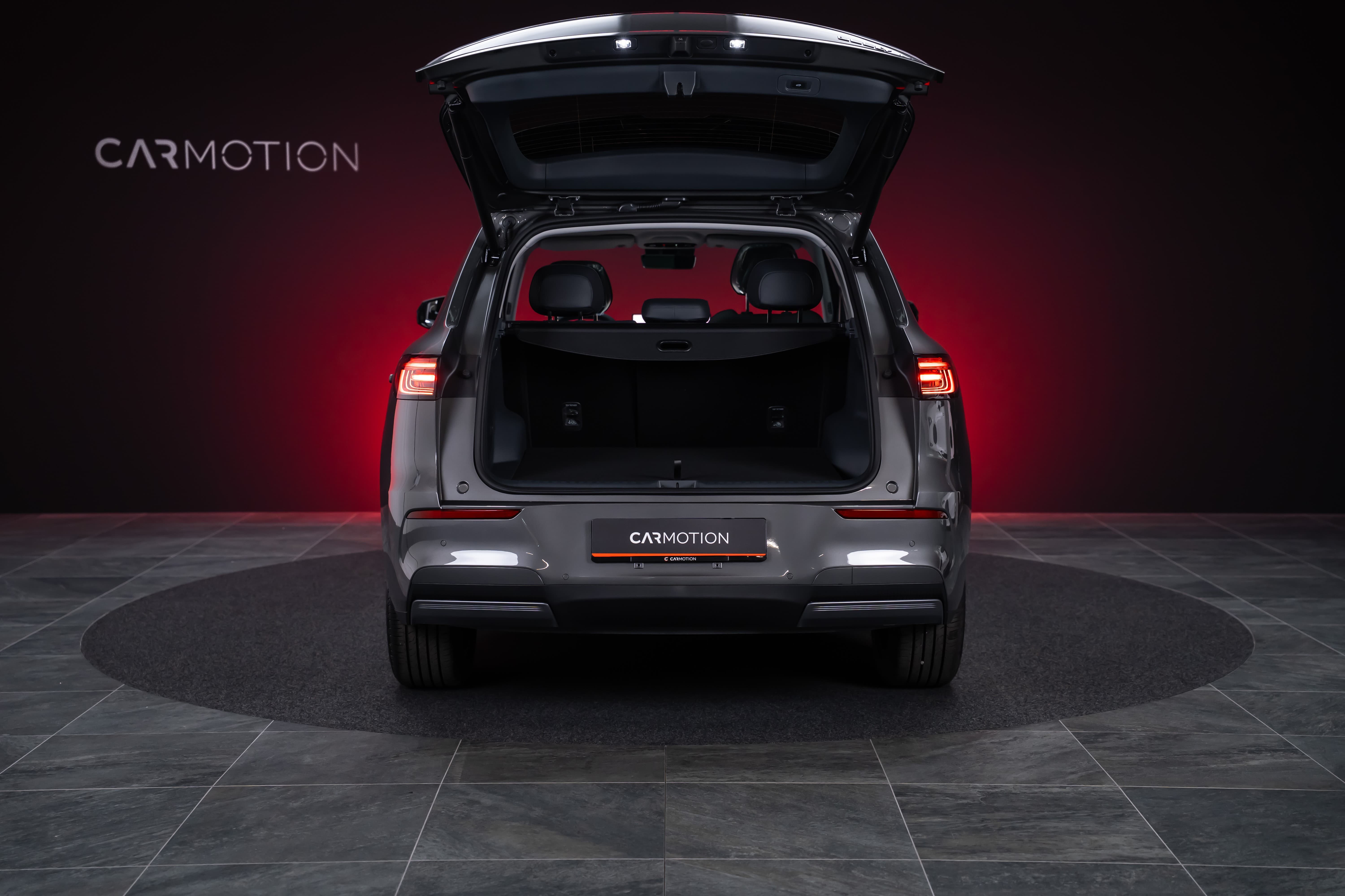 GEELY MAX + / Panorama-Glasdach / HeadUp / 360°Kamera - Bild 8