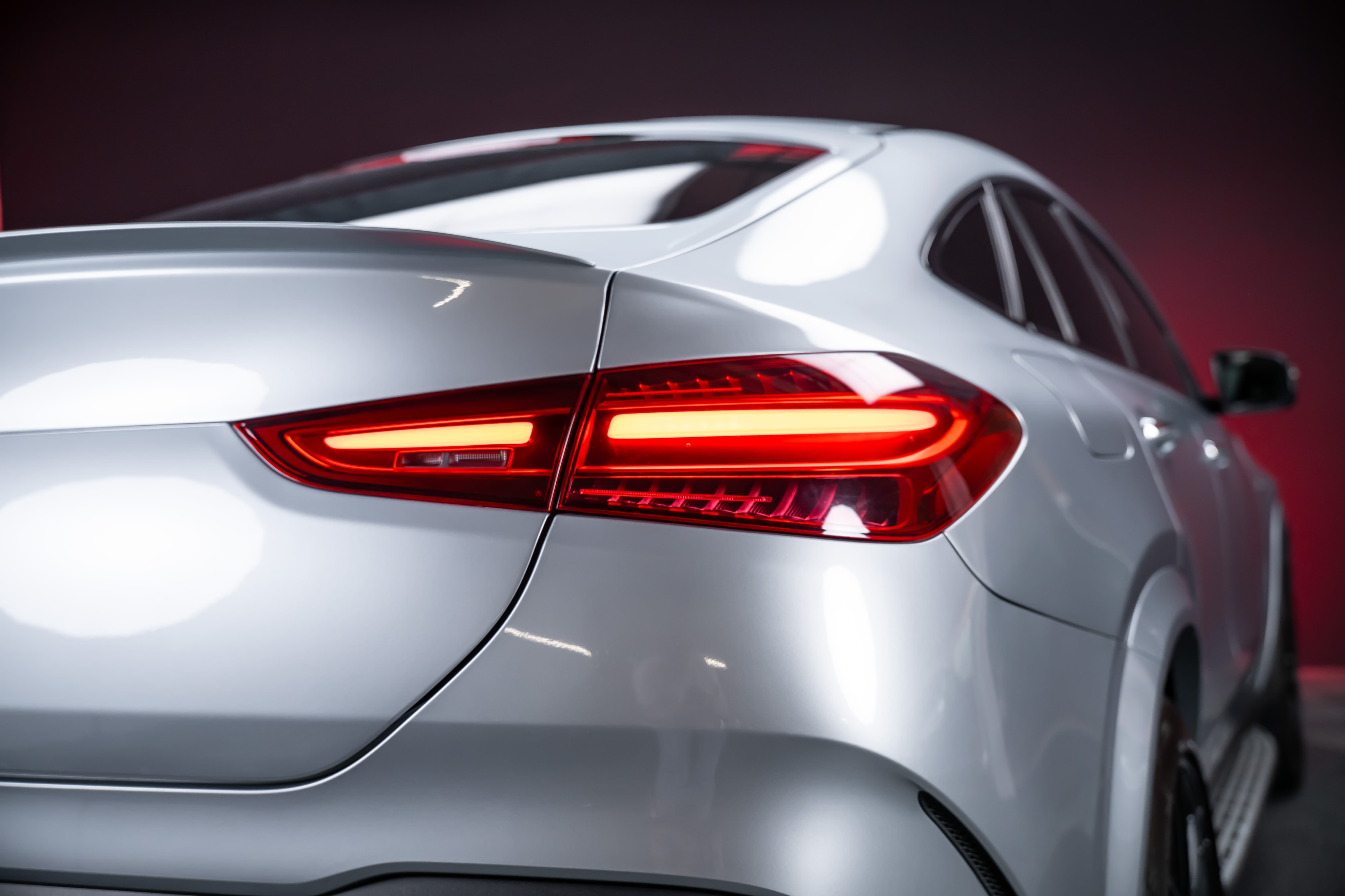 MERCEDES-BENZ GLE 53 AMG 4matic+ Coupé / Panorama-Glasdach / 360°Kamera / Burmester - Bild 5