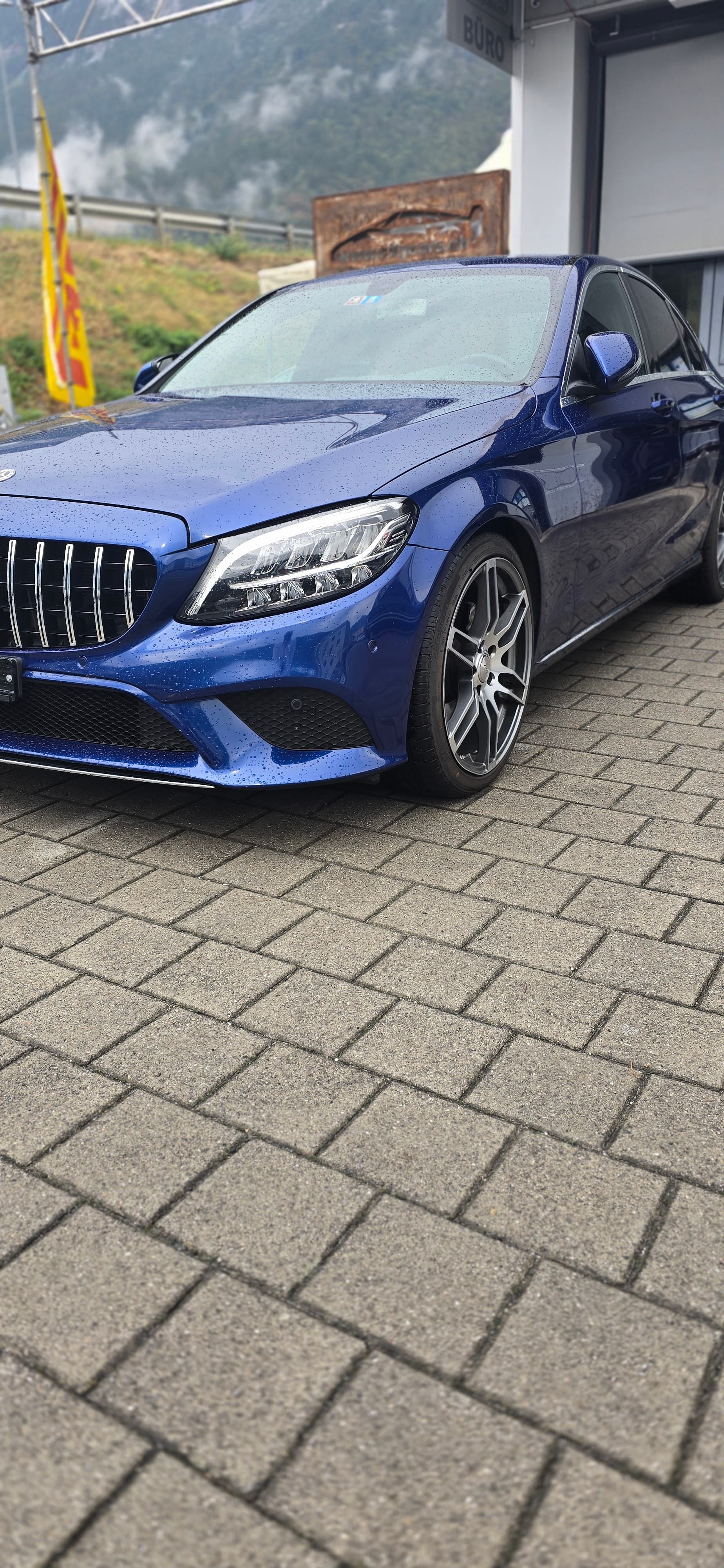 MERCEDES-BENZ C 200 4Matic AMG Line 9G-Tronic - Bild 9