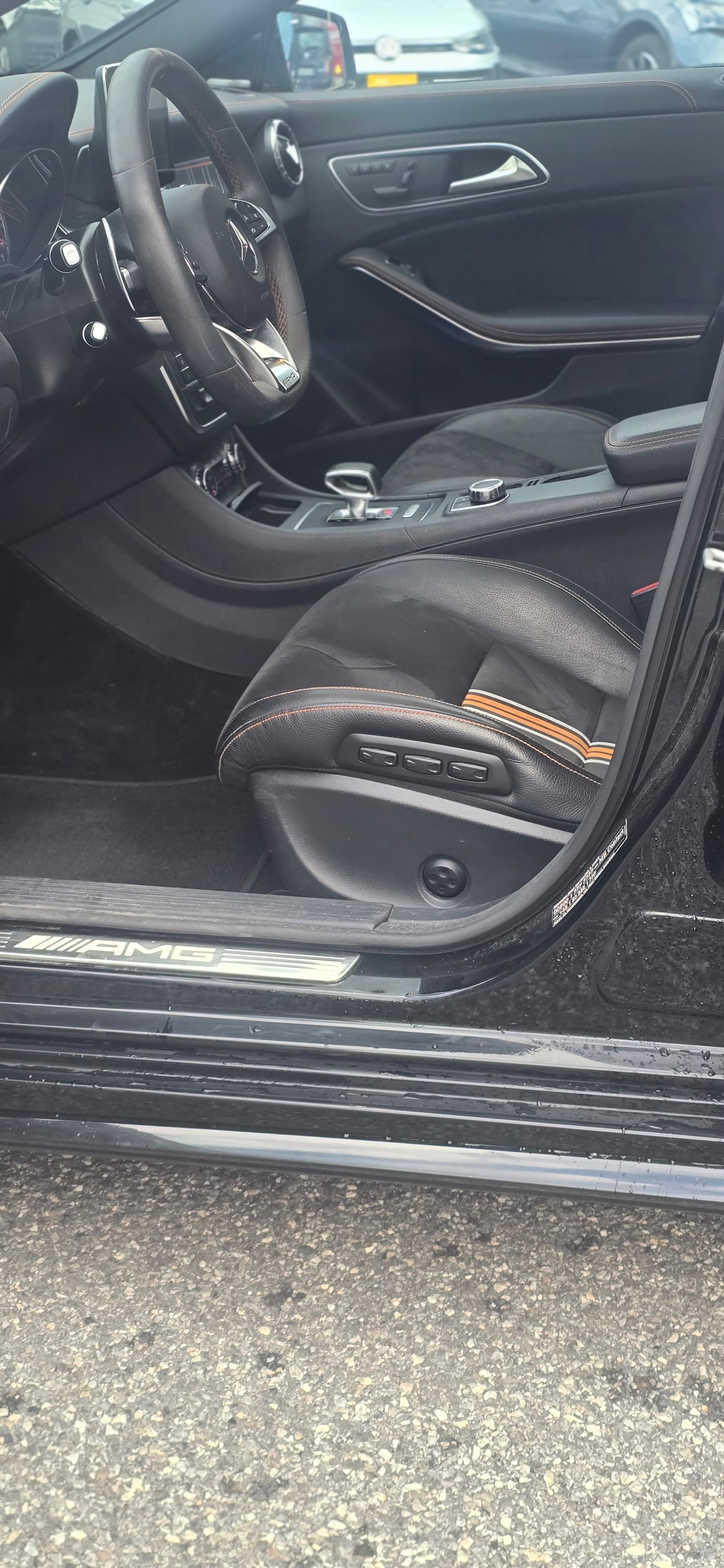 MERCEDES-BENZ CLA Shooting Brake 45 AMG 4Matic Speedshift - Bild 12
