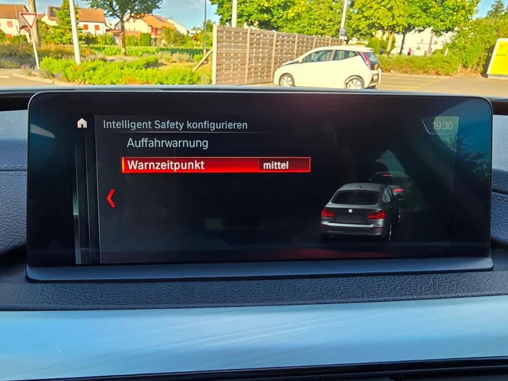 BMW 330i xDrive SAG Gran Turismo - Bild 23
