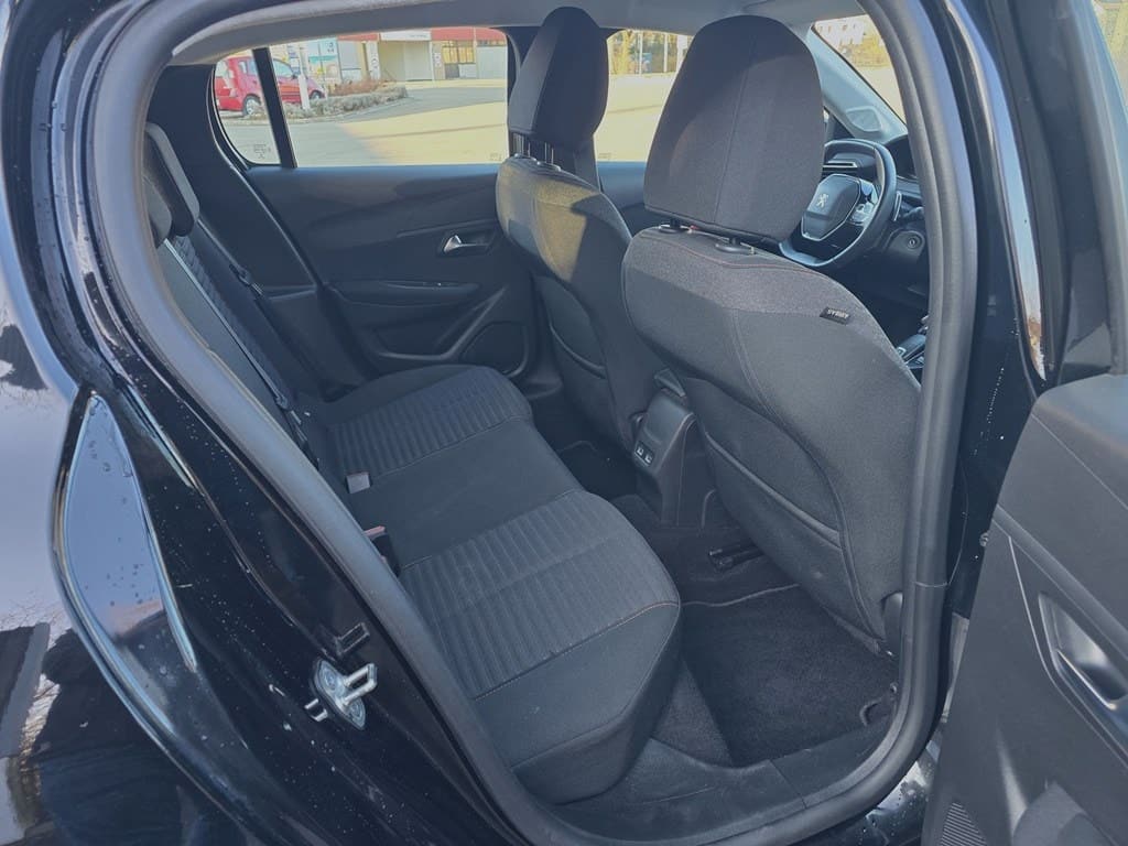 PEUGEOT 208 1.2 PureTech 100 Active Pack - Bild 15